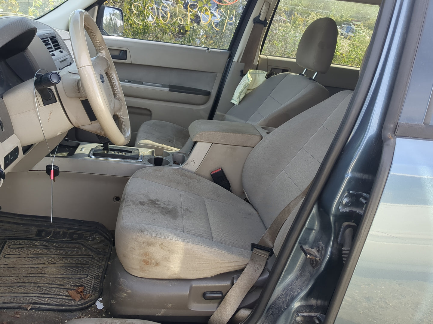 2009-2012 Ford Escape Driver Front Seat Oem 1183321 - Oemusedautoparts1.com