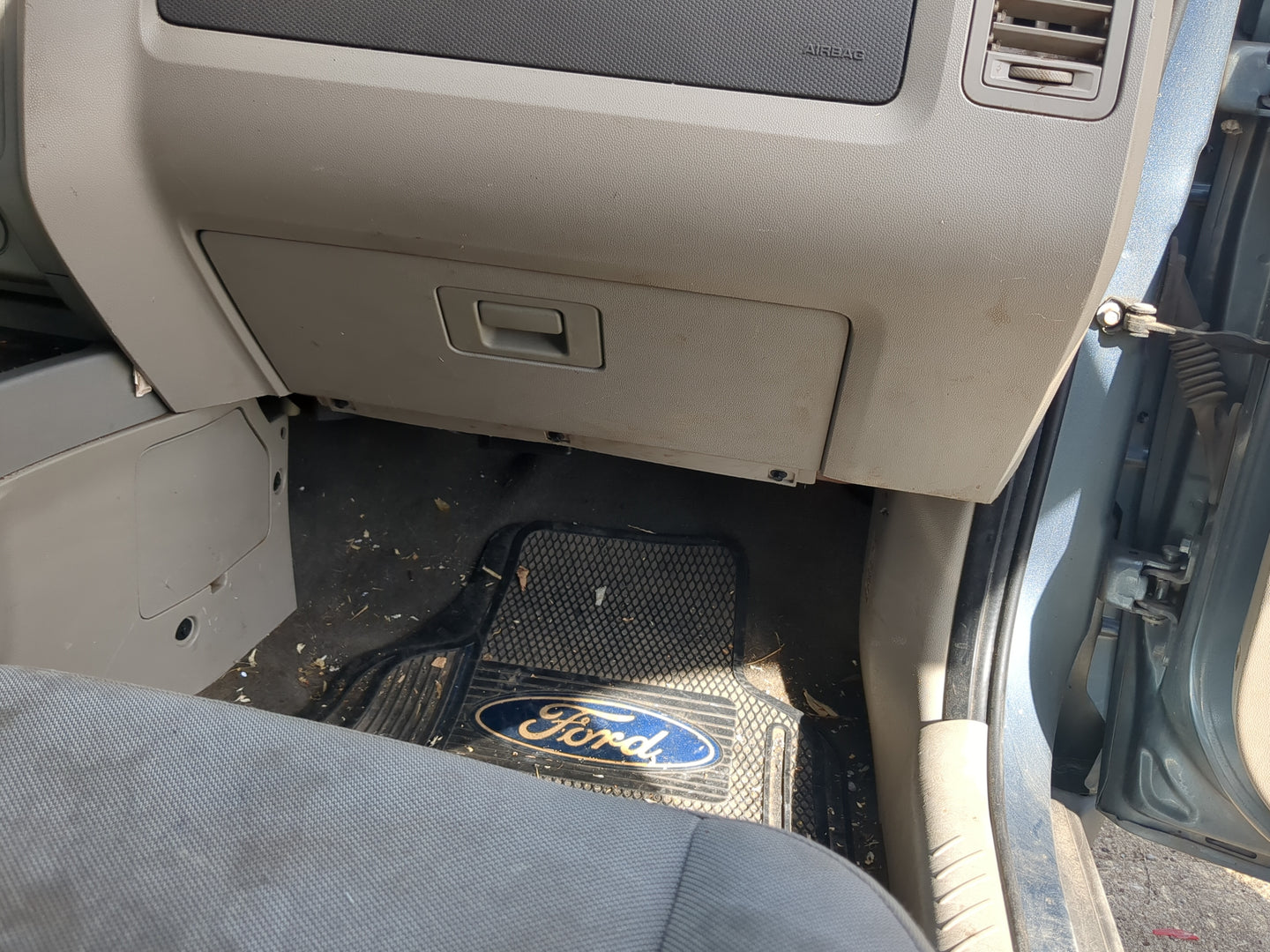 2011 Ford Escape Passenger Glove Box Door Storage Compartment - Oemusedautoparts1.com