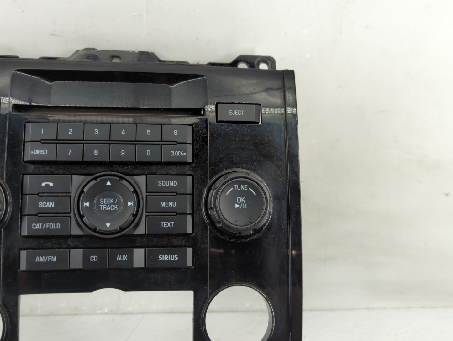2009-2012 Ford Escape Radio AM FM Cd Player Receiver Replacement P/N:PL8T-18A802-BB Fits Fits 2009 2010 2011 2012 OEM Used A