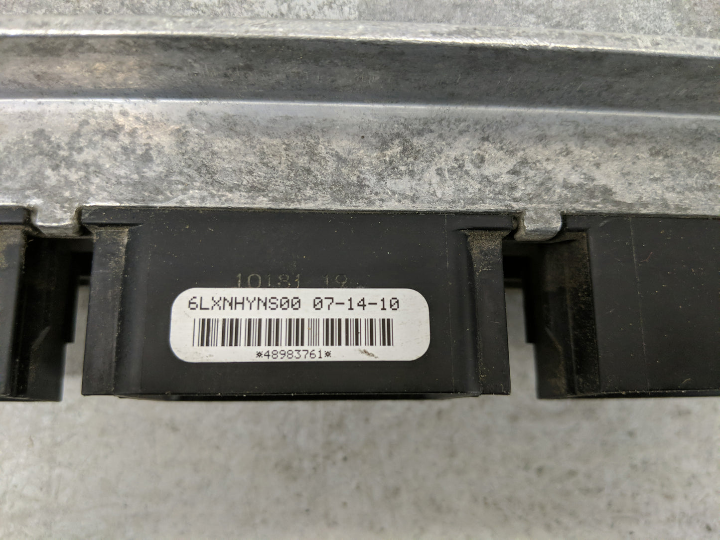 2011 Ford Escape PCM Engine Control Computer ECU ECM PCU OEM P/N:6LXNHYNS00 Fits OEM Used Auto Parts - Oemusedautoparts1.com