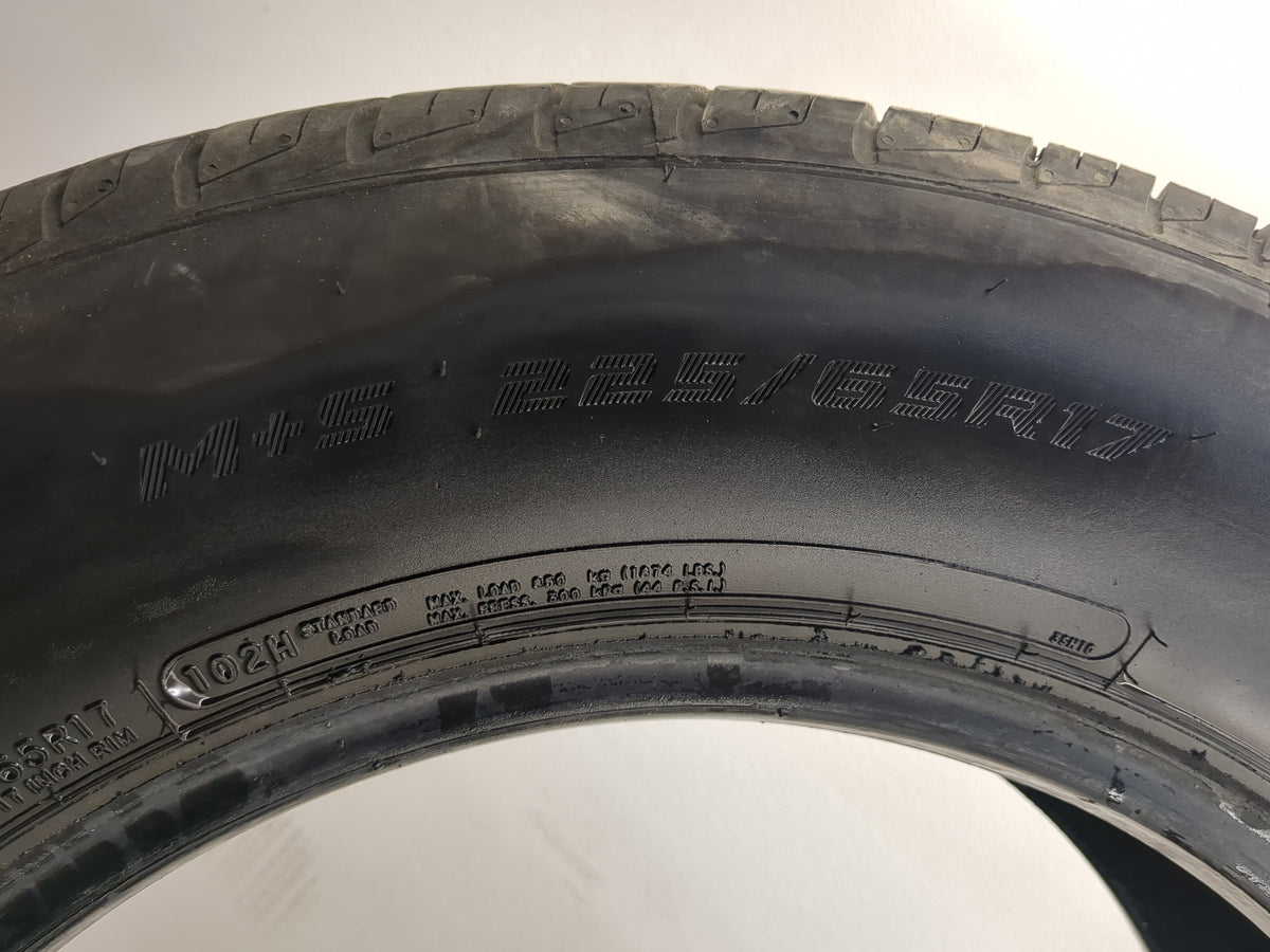 Used Tire 225/65R17 ARIZONIAN SILVER EDITION ALL SEASON 102H - 10/32 - Oemusedautoparts1.com