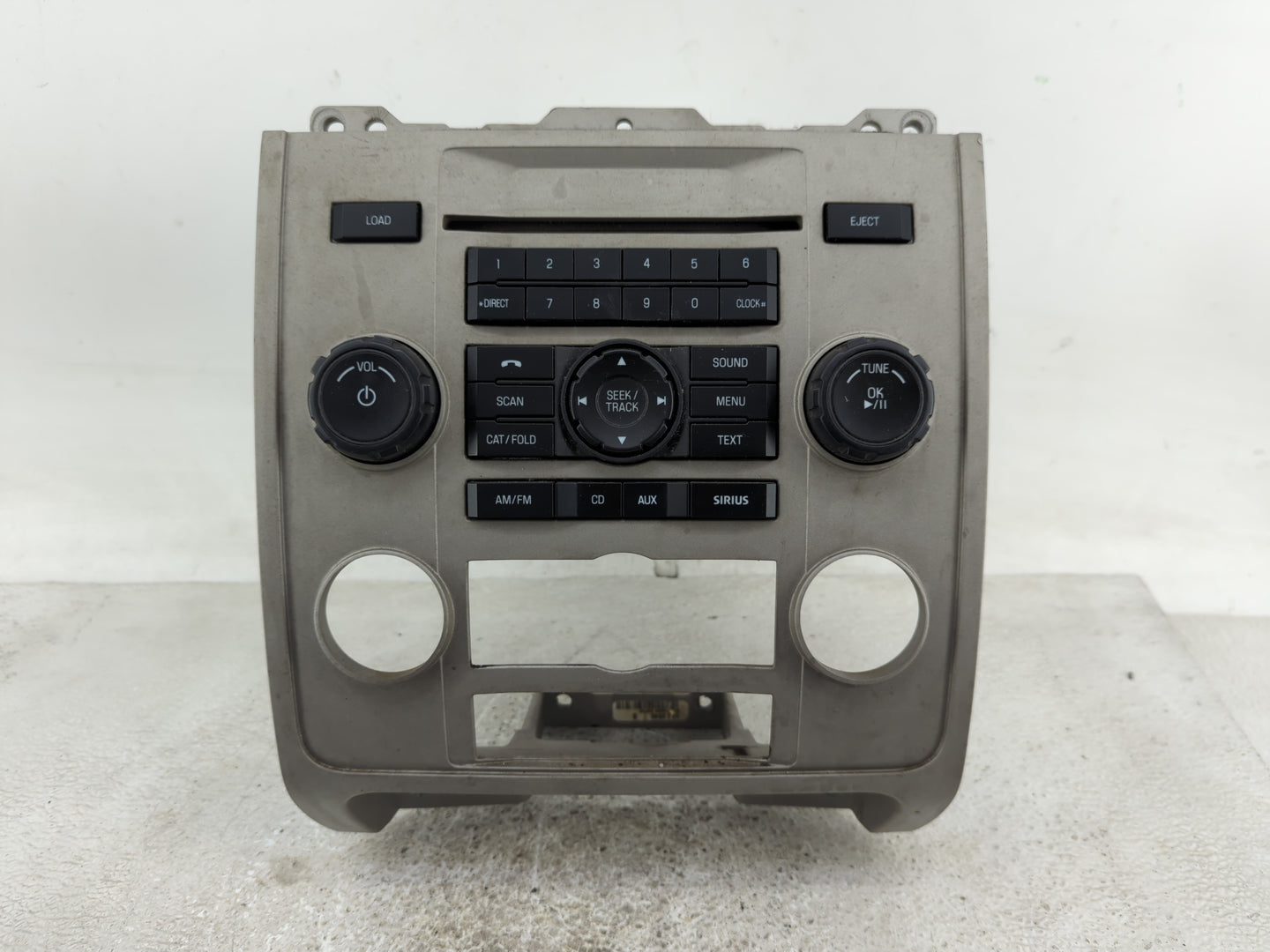 2011-2012 Ford Escape Radio AM FM Cd Player Receiver Replacement P/N:BL8T-19C157-AA Fits Fits 2011 2012 OEM Used Auto Parts 