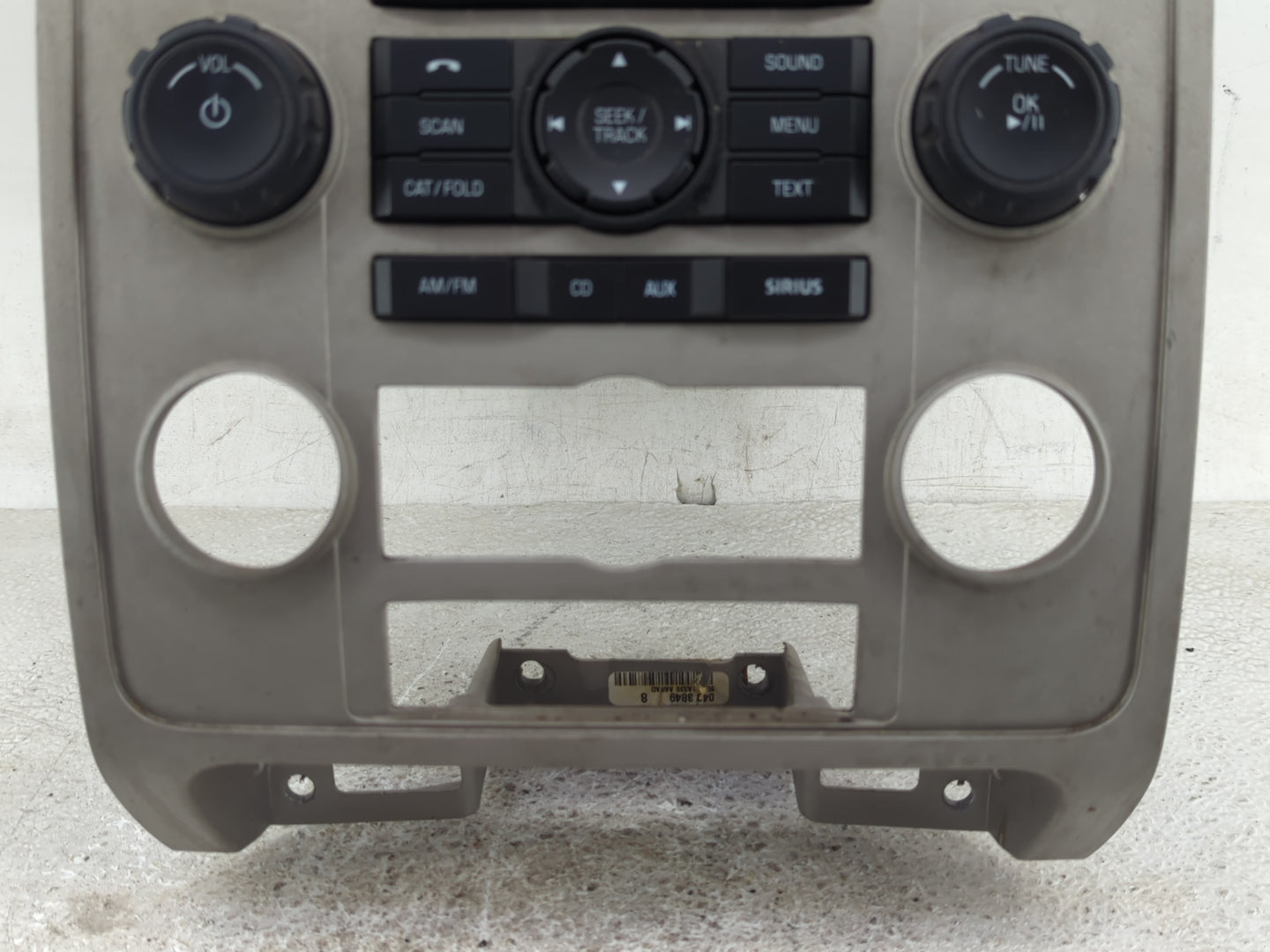 2011-2012 Ford Escape Radio AM FM Cd Player Receiver Replacement P/N:BL8T-19C157-AA Fits Fits 2011 2012 OEM Used Auto Parts 