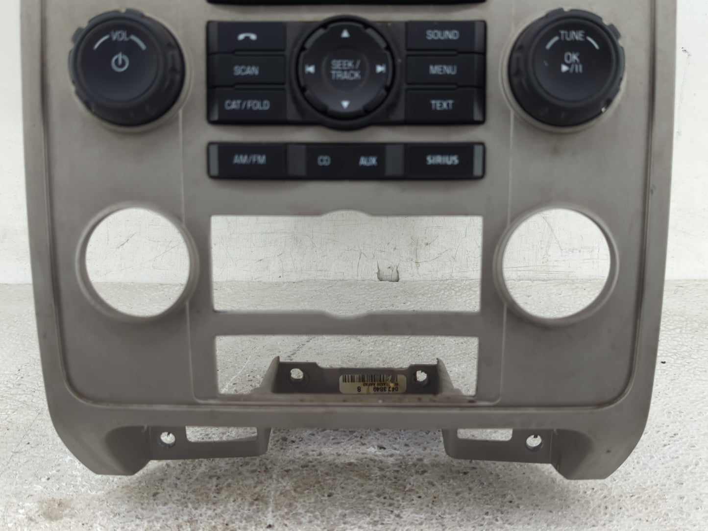 2011-2012 Ford Escape Radio AM FM Cd Player Receiver Replacement P/N:BL8T-19C157-AA Fits Fits 2011 2012 OEM Used Auto Parts 