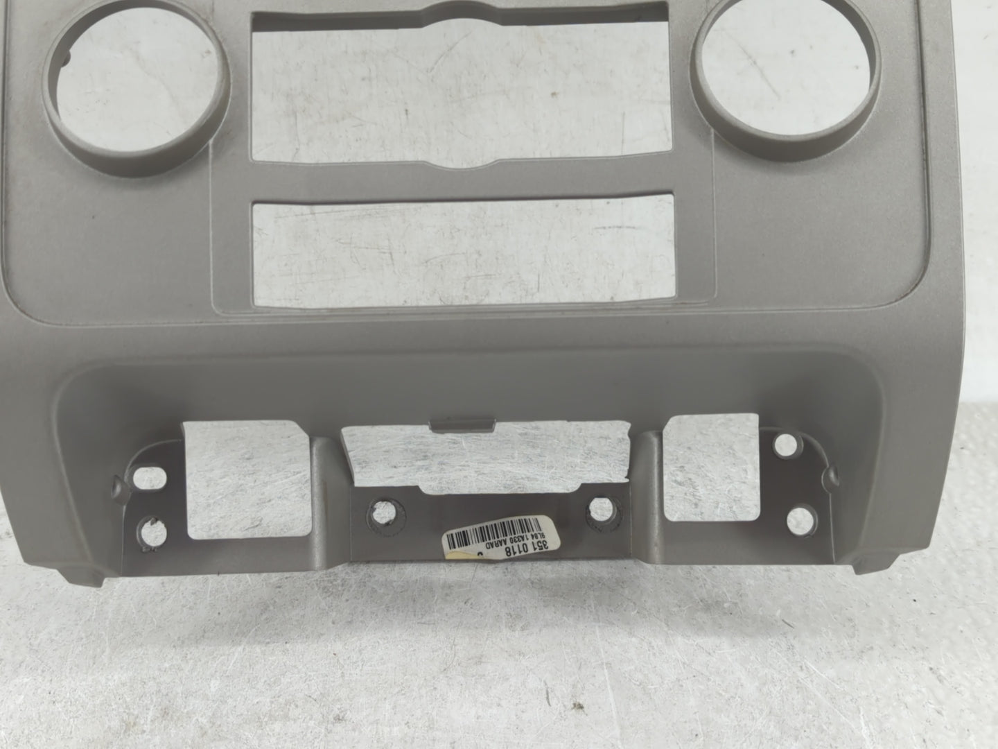 2009-2012 Ford Escape Radio AM FM Cd Player Receiver Replacement P/N:9L8T-18A802-BB Fits Fits 2009 2010 2011 2012 OEM Used A