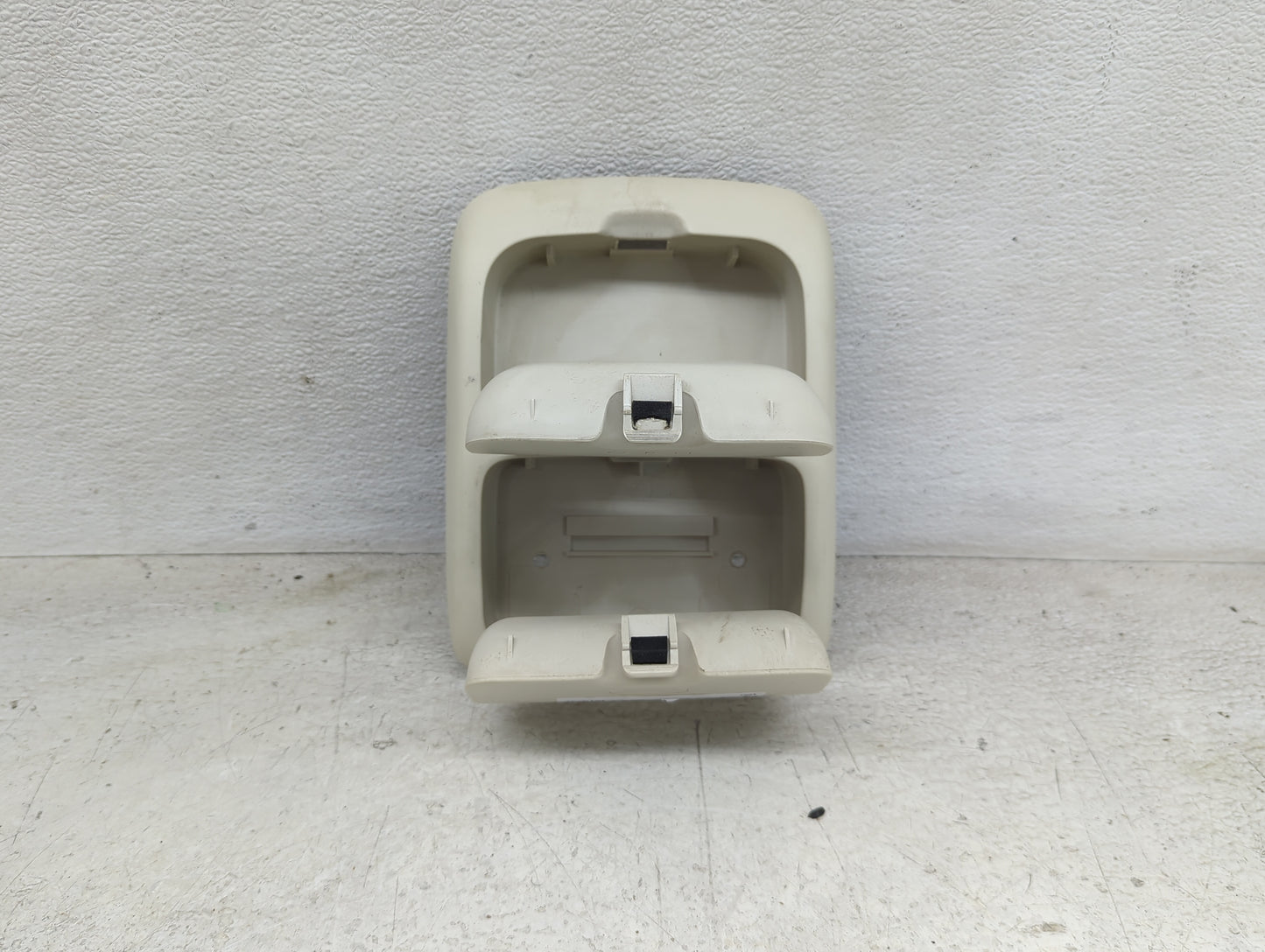 2011 Ford Escape Overhead Roof Console - Oemusedautoparts1.com