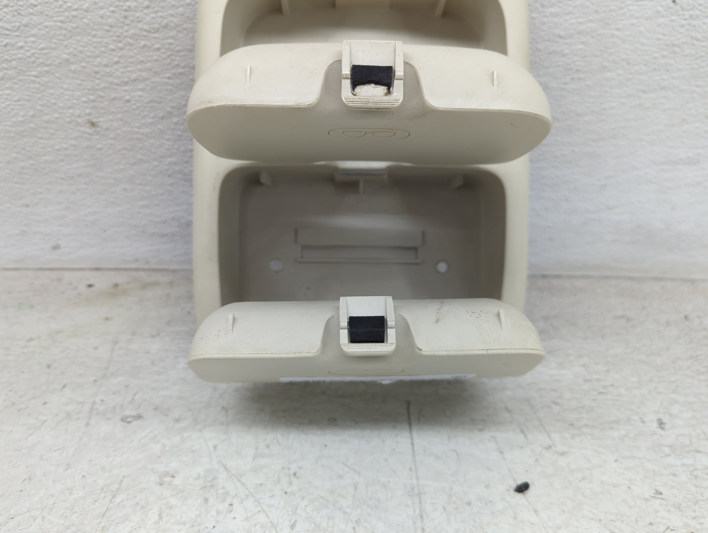 2011 Ford Escape Overhead Roof Console - Oemusedautoparts1.com