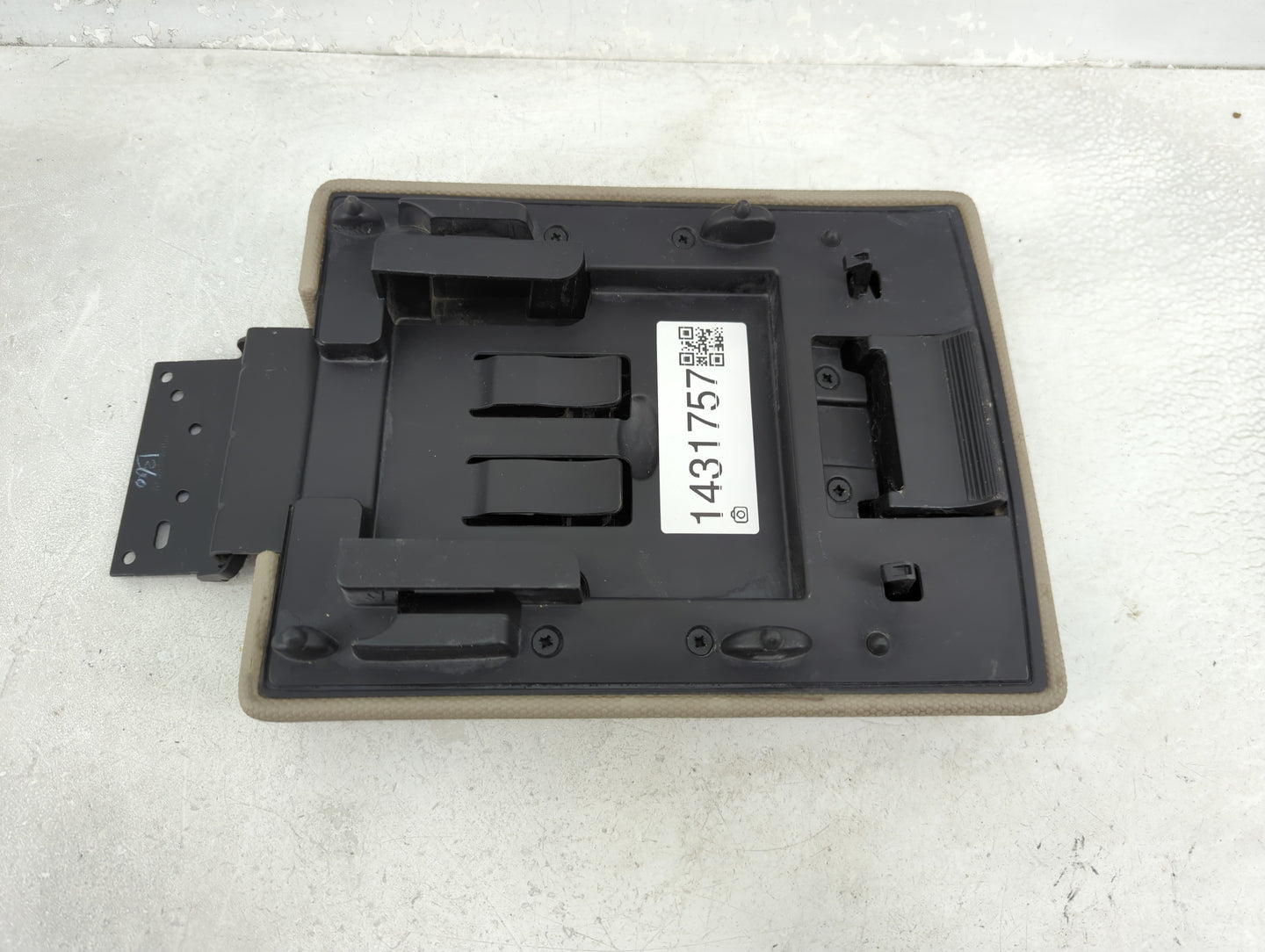 2011 Ford Escape Center Console Armrest Cover Lid Fits OEM Used Auto Parts - Oemusedautoparts1.com