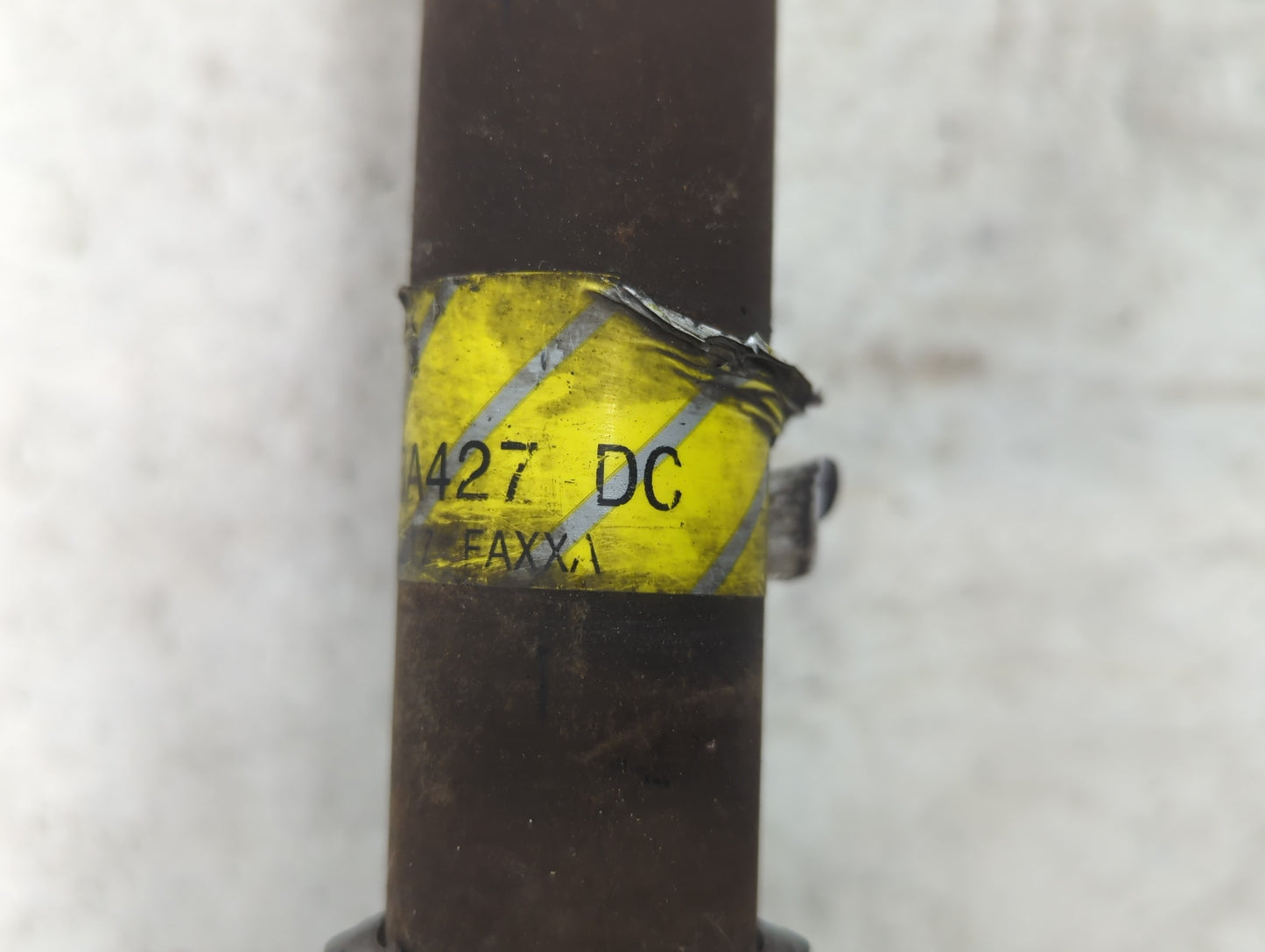 2001-2012 Ford Escape Axle Shaft Front Passenger Cv C/v - Oemusedautoparts1.com