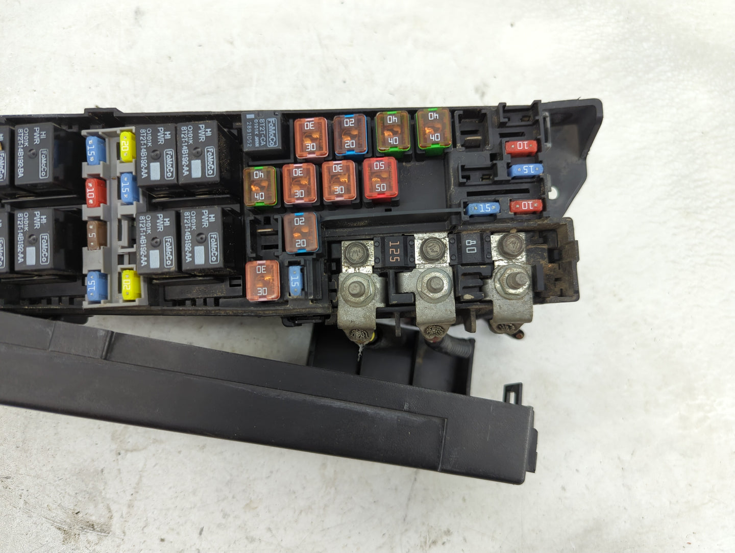2011-2012 Ford Escape Fusebox Fuse Box Panel Relay Module P/N:8L8T-14A003-AE 3B0790100, 9L8T-14A003-BB Fits Fits 2011 2012 O