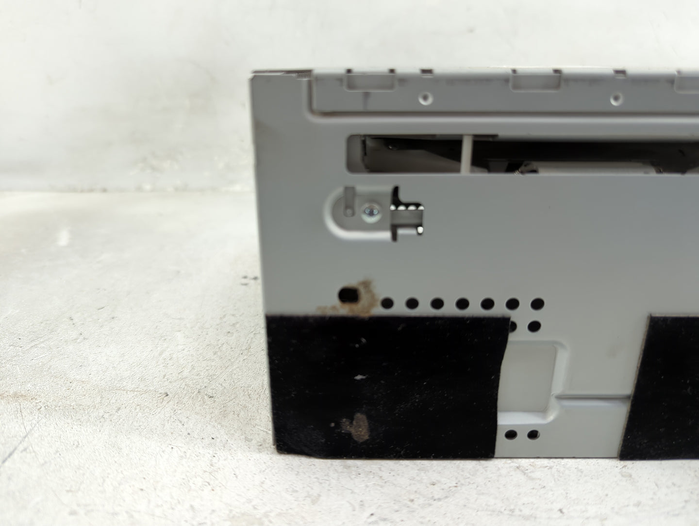 2011-2012 Ford Escape Radio AM FM Cd Player Receiver Replacement P/N:BL8T-19C157-AA Fits Fits 2011 2012 OEM Used Auto Parts 