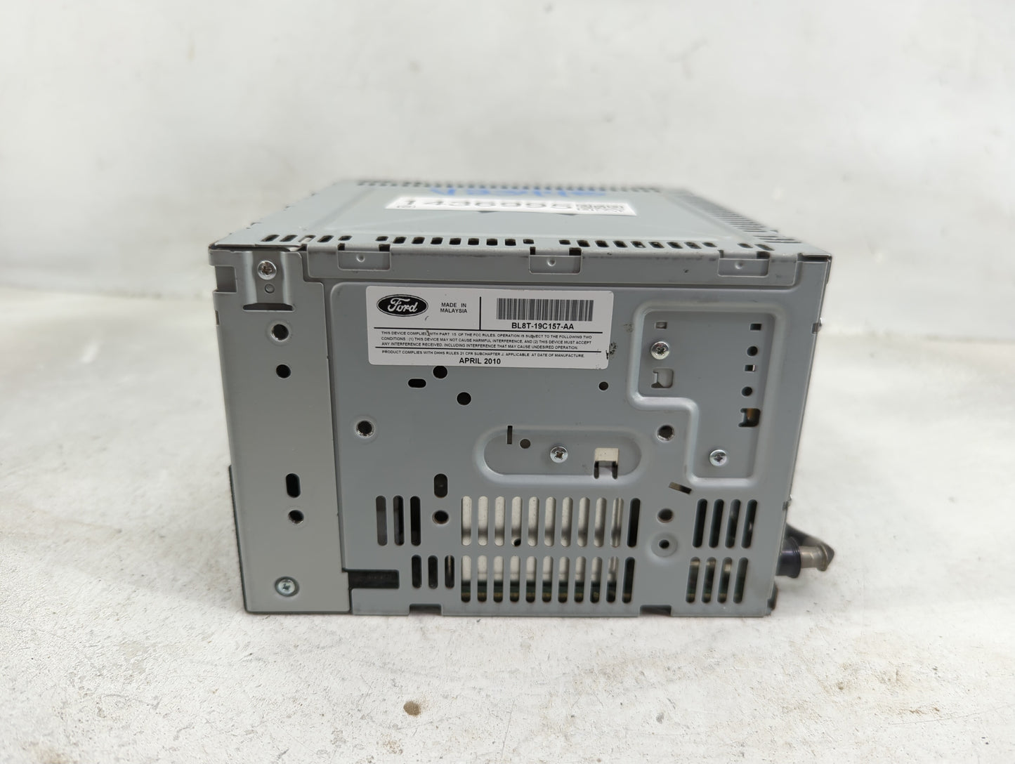 2011-2012 Ford Escape Radio AM FM Cd Player Receiver Replacement P/N:BL8T-19C157-AA Fits Fits 2011 2012 OEM Used Auto Parts 