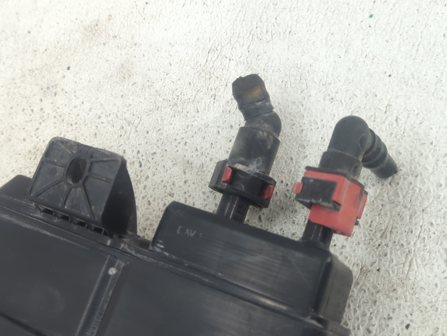 2011 Ford Escape Fuel Vapor Charcoal Canister - Oemusedautoparts1.com