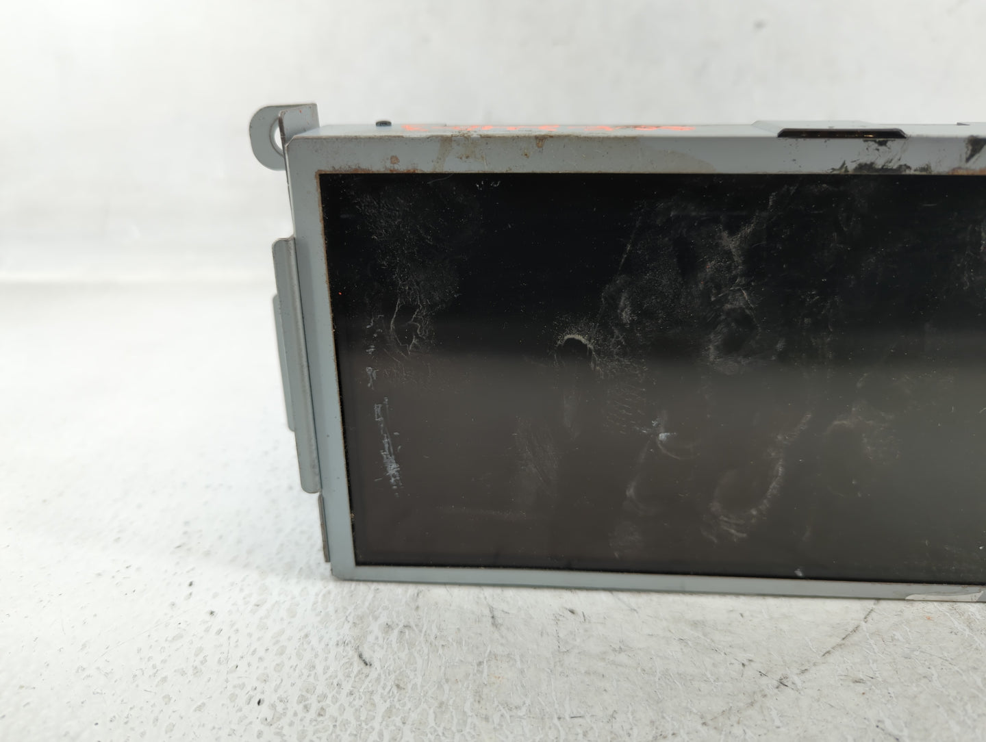 Ford Escape Information Display Screen - Oemusedautoparts1.com
