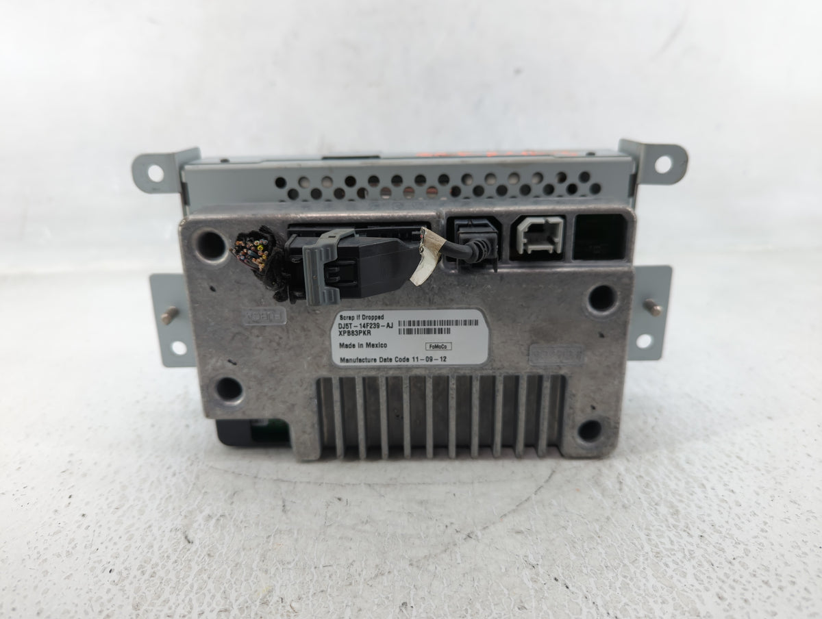 Ford Escape Information Radio Display Screen 612533 - Oemusedautoparts1.com