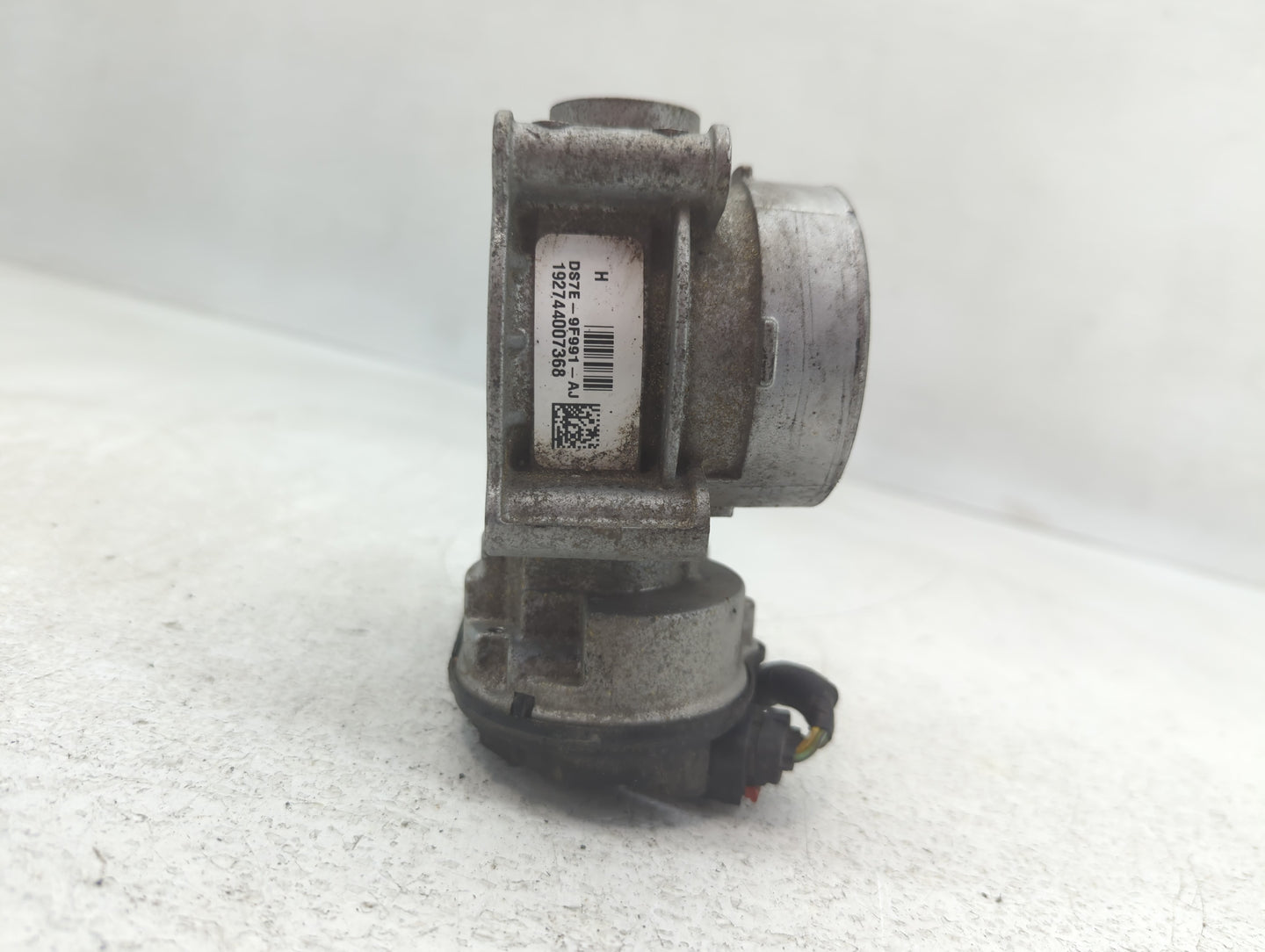 2009-2012 Ford Escape Throttle Body P/N:DS7E-9F991-AJ Fits Fits 2009 2010 2011 2012 OEM Used Auto Parts - Oemusedautoparts1.