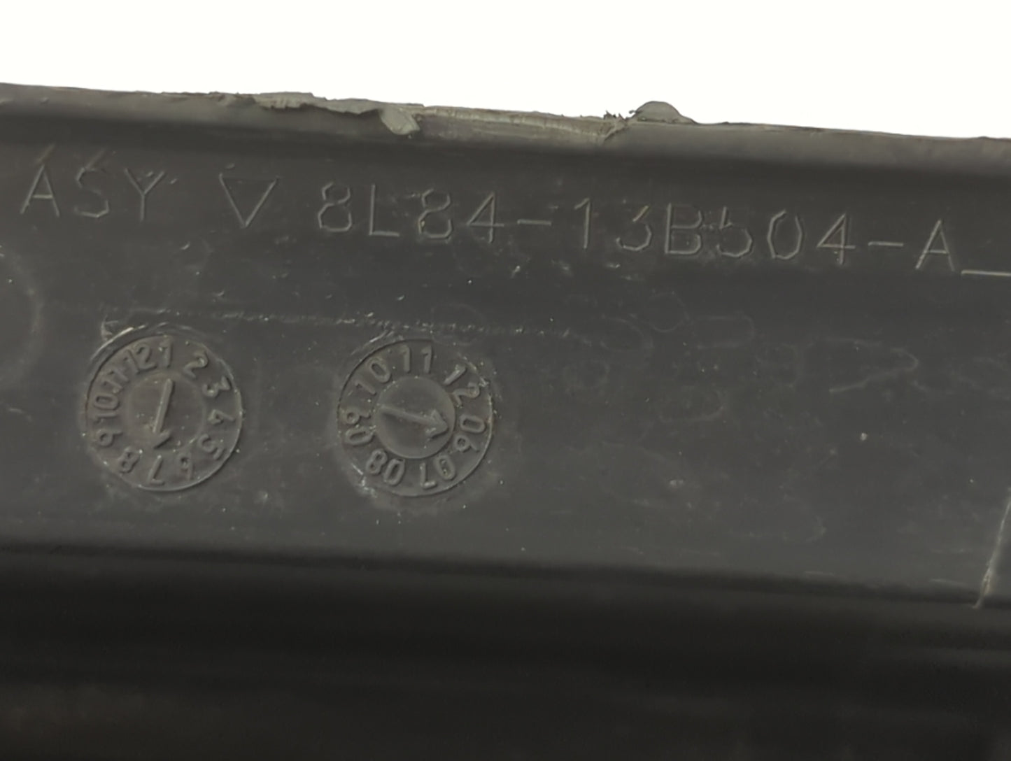 2008-2012 Ford Escape Tail Light Assembly Passenger Right OEM P/N:8L84-13B504-A Fits Fits 2008 2009 2010 2011 2012 OEM Used 