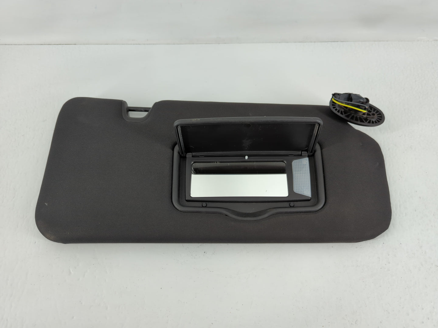 2010-2012 Ford Escape Sun Visor Shade Replacement Passenger Right Mirror Fits Fits 2010 2011 2012 OEM Used Auto Parts - Oemu