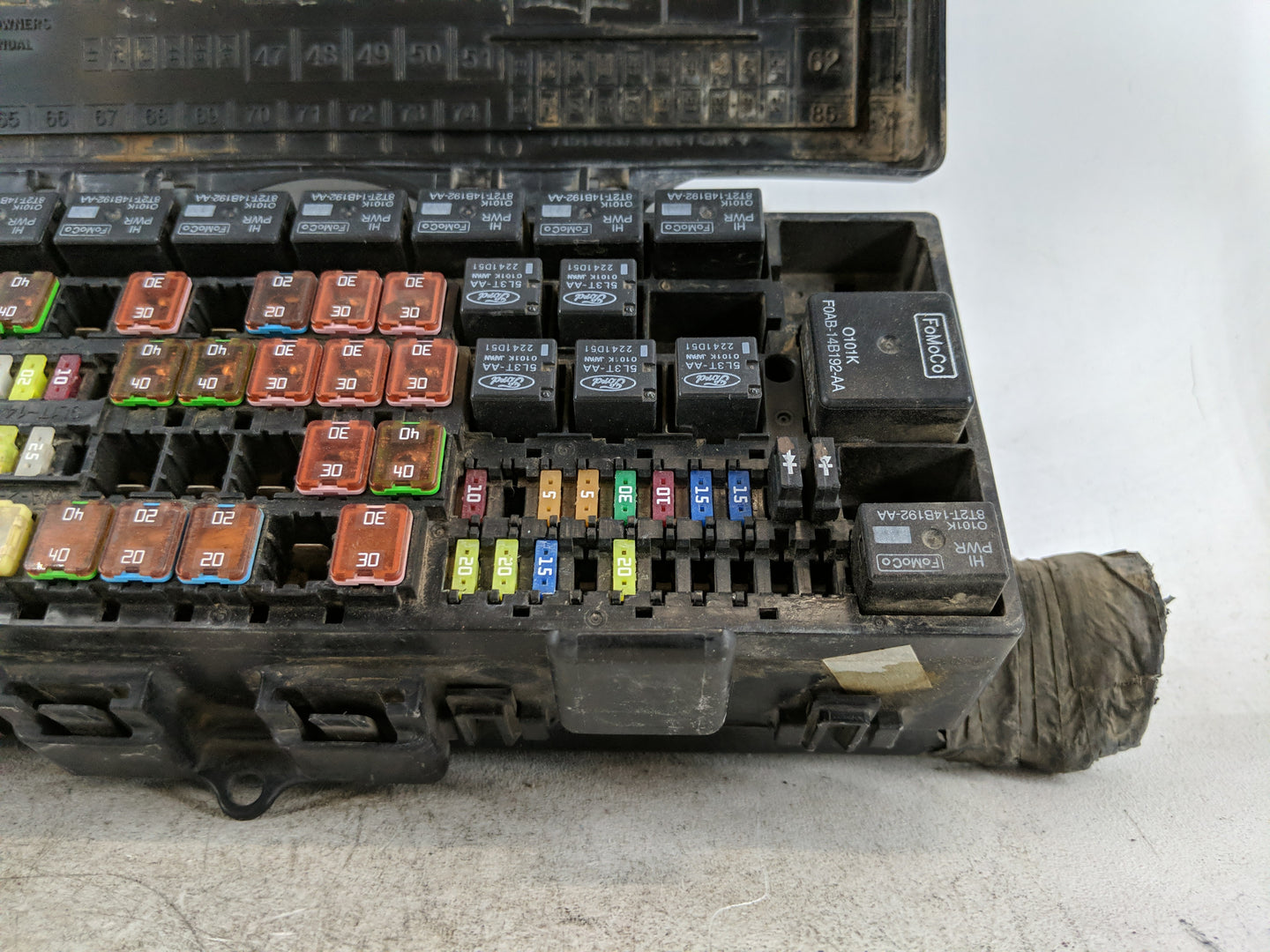 2009-2014 Ford Expedition Fusebox Fuse Box Panel Relay Module P/N:9L1T-14A003-BA Fits Fits 2009 2010 2011 2012 2013 2014 OEM