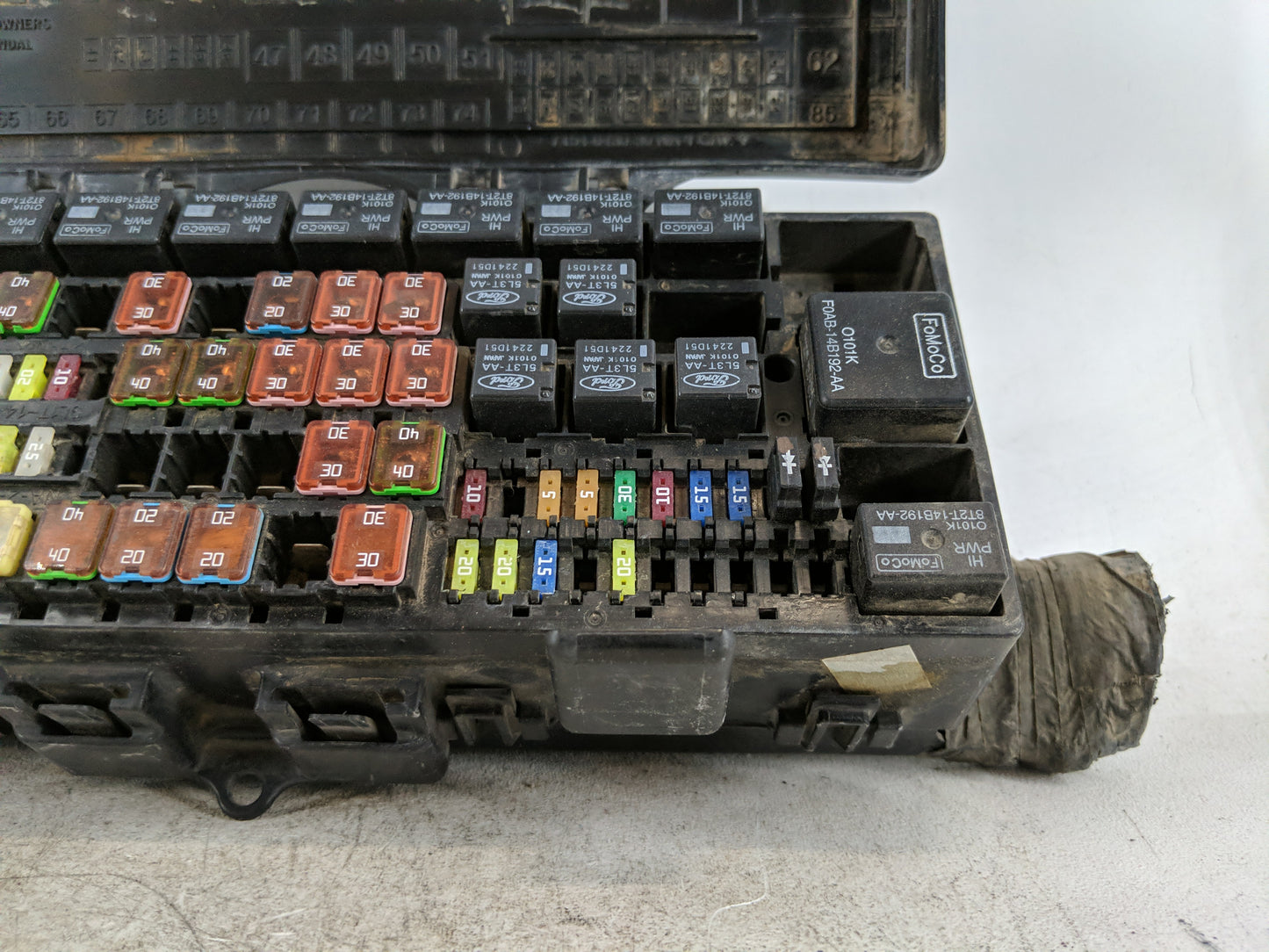 2009-2014 Ford Expedition Fusebox Fuse Box Panel Relay Module P/N:9L1T-14A003-BA Fits Fits 2009 2010 2011 2012 2013 2014 OEM