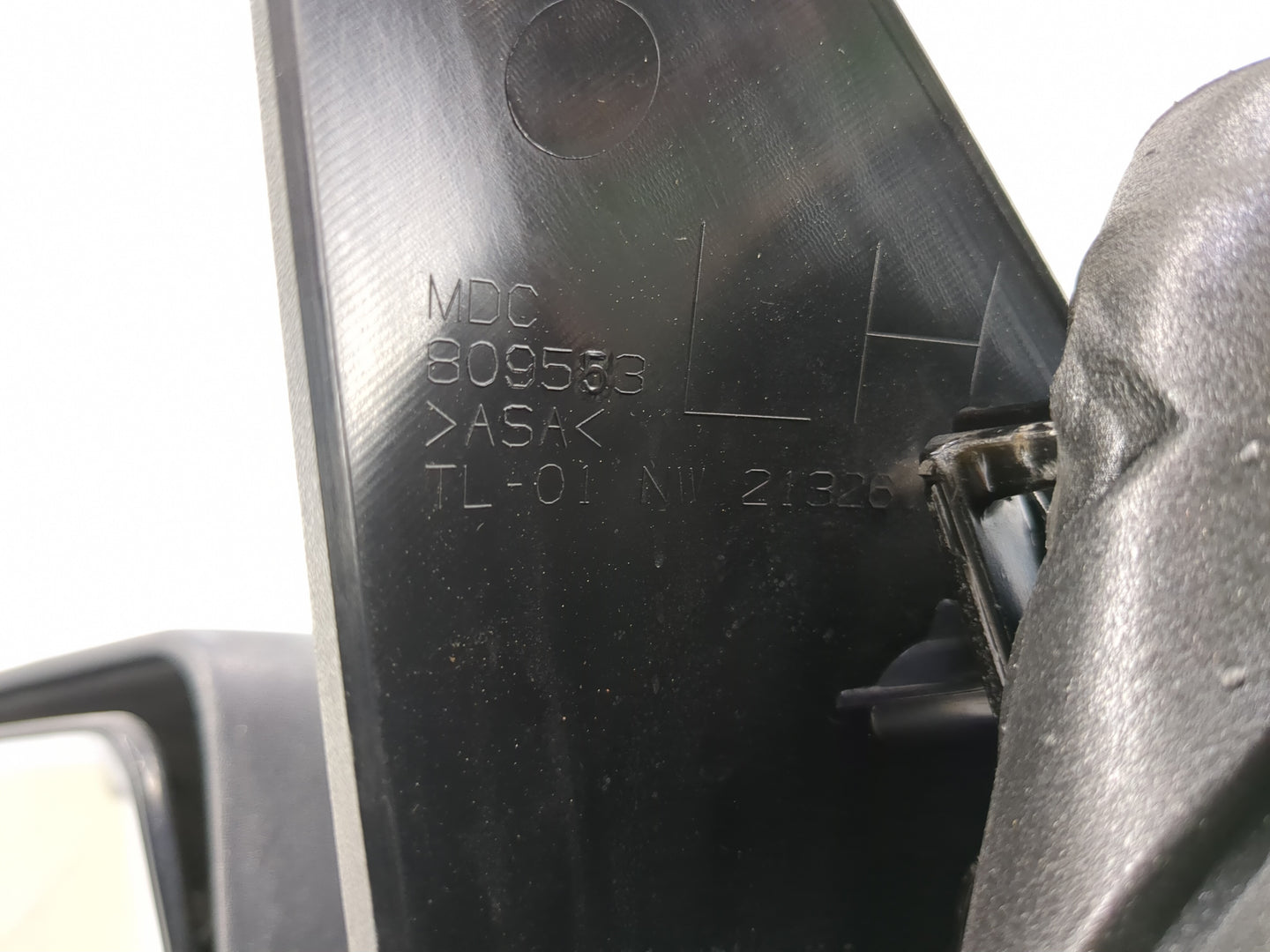 2011 Ford Expedition Side Mirror Replacement Driver Left View Door Mirror Fits OEM Used Auto Parts - Oemusedautoparts1.com