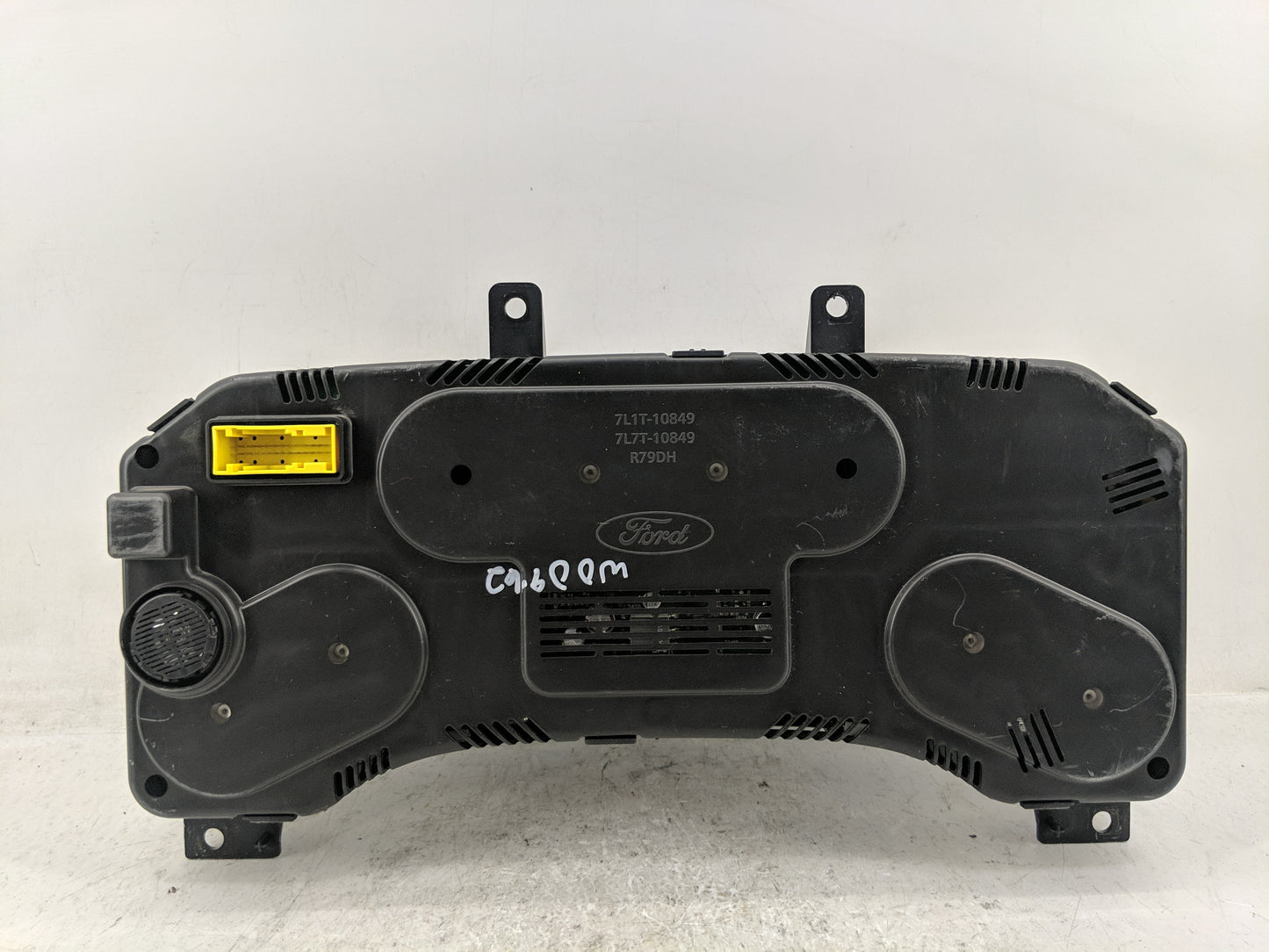 2011 Ford Expedition Instrument Cluster Speedometer Gauges P/N:AL1T-10849-GE Fits OEM Used Auto Parts - Oemusedautoparts1.co
