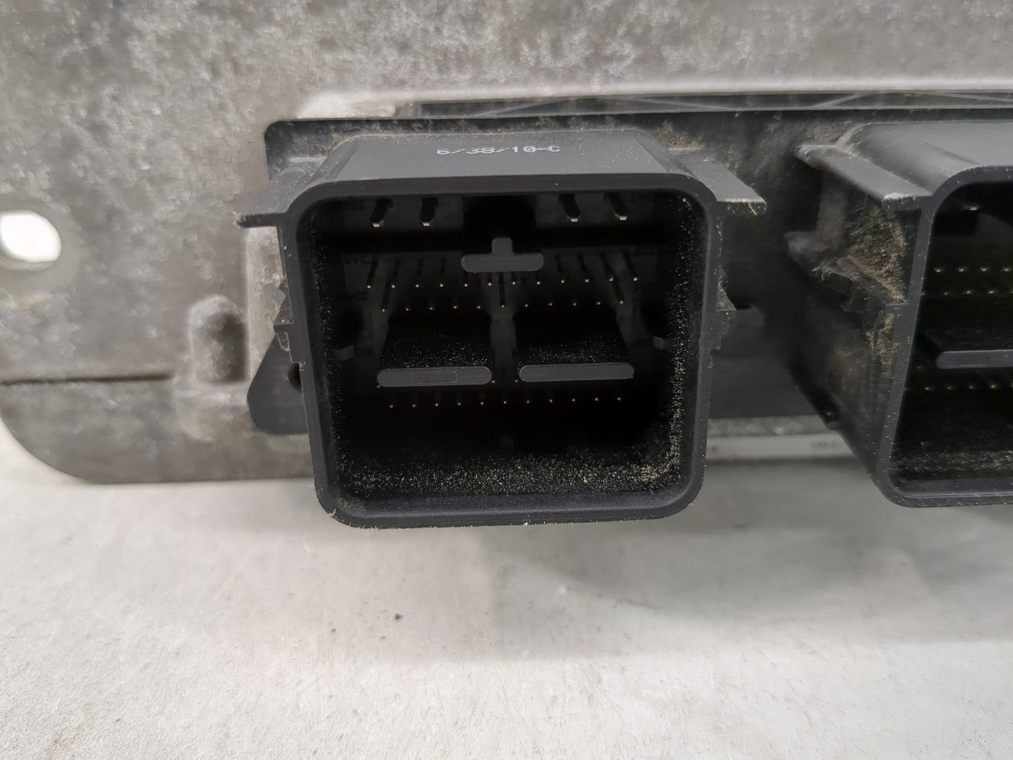 2011 Ford Expedition PCM Engine Control Computer ECU ECM PCU OEM P/N:S66FF 8 261 S06 805, 12692 Fits OEM Used Auto Parts - O