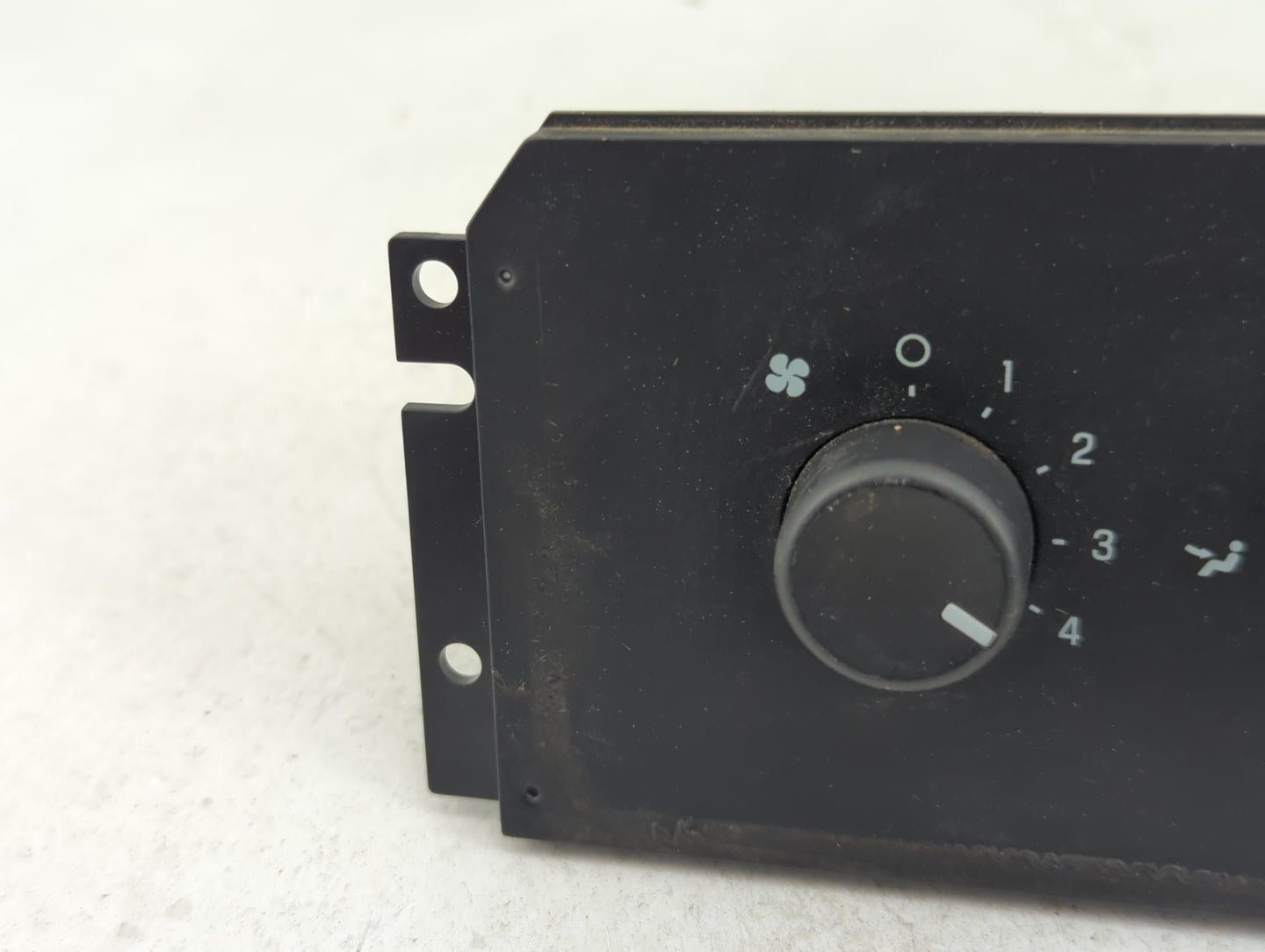 2007-2014 Ford Expedition Climate Control Module Temperature AC/Heater Replacement P/N:8L14-19980-AB VP8L1H-19980-AB Fits OE