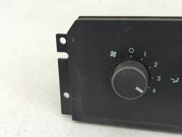 2007-2014 Ford Expedition Climate Control Module Temperature AC/Heater Replacement P/N:8L14-19980-AB VP8L1H-19980-AB Fits OEM Used Auto Parts
