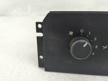 2007-2014 Ford Expedition Climate Control Module Temperature AC/Heater Replacement P/N:8L14-19980-AB VP8L1H-19980-AB Fits OEM Used Auto Parts