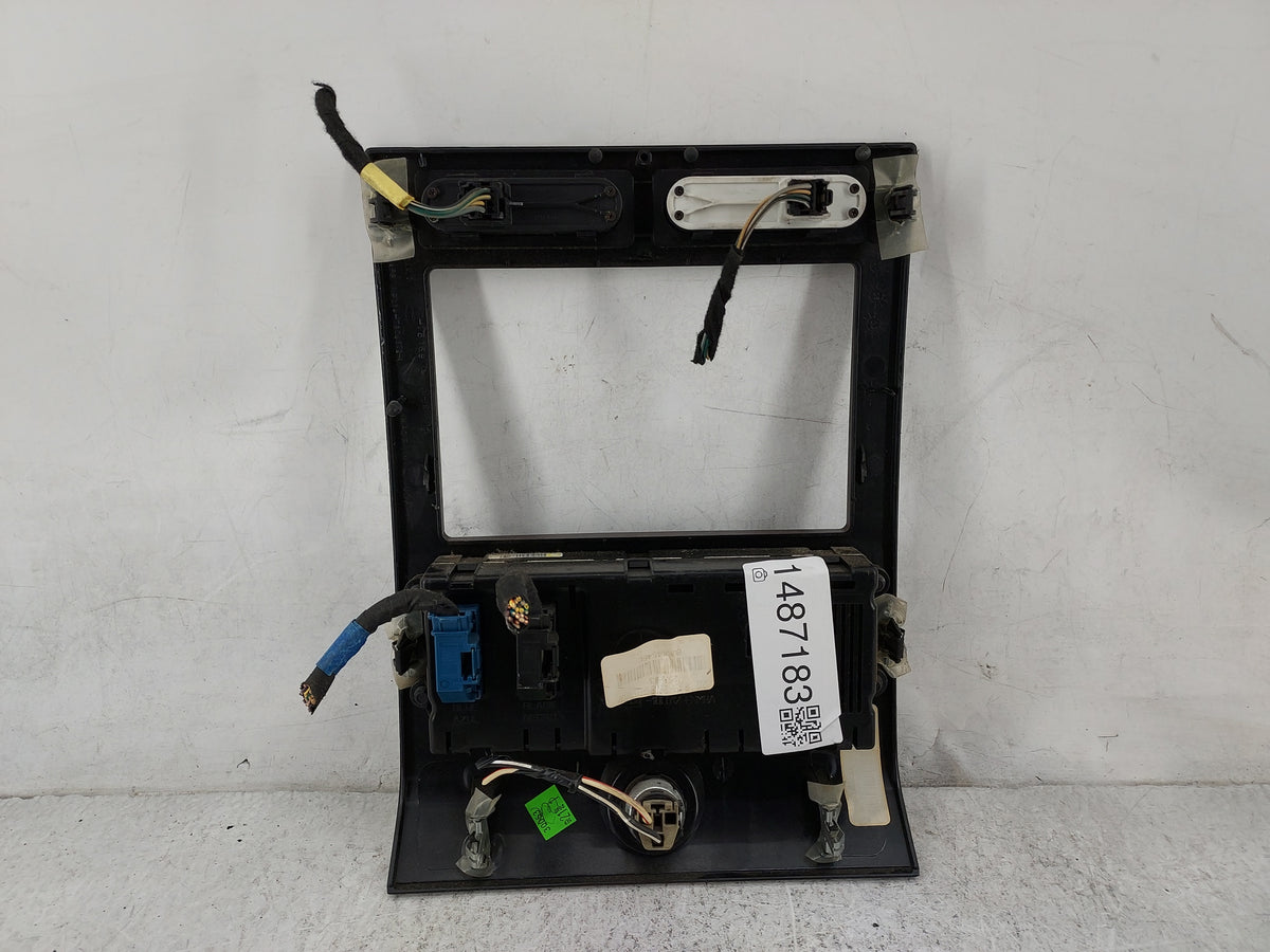 2011 Ford Expedition Climate Control Module Temperature AC/Heater Replacement P/N:80K44546E Fits OEM Used Auto Parts - Oemus