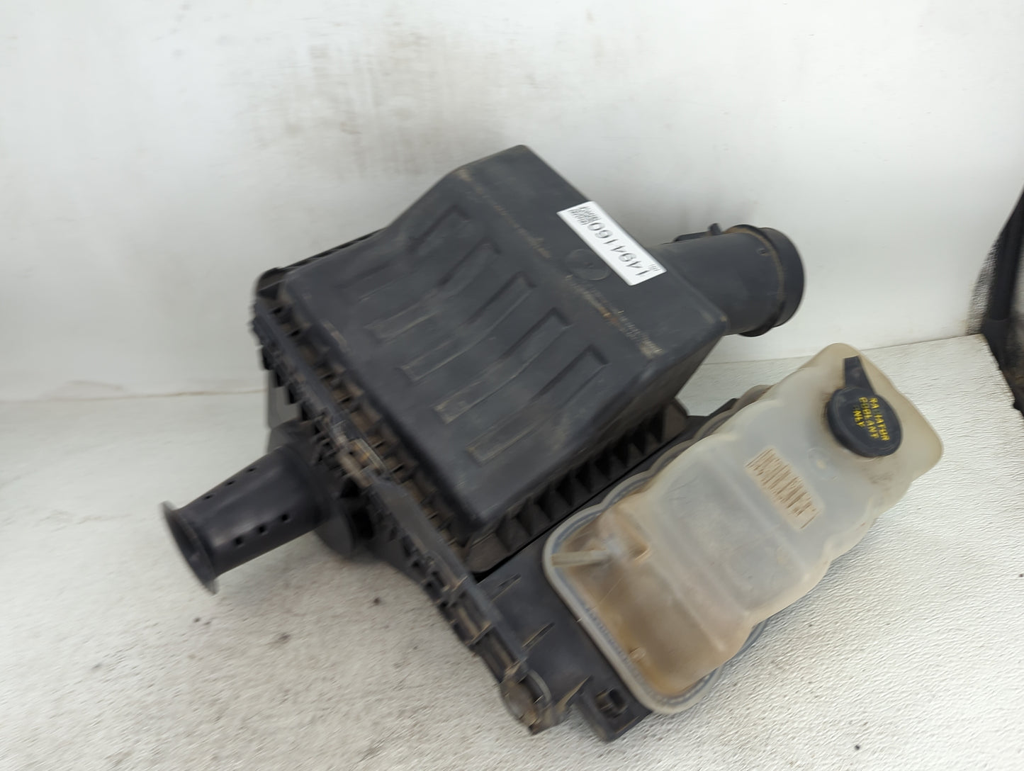 2010-2014 Ford Expedition Air Cleaner Intake-duct Hose Tube 1494160 - Oemusedautoparts1.com