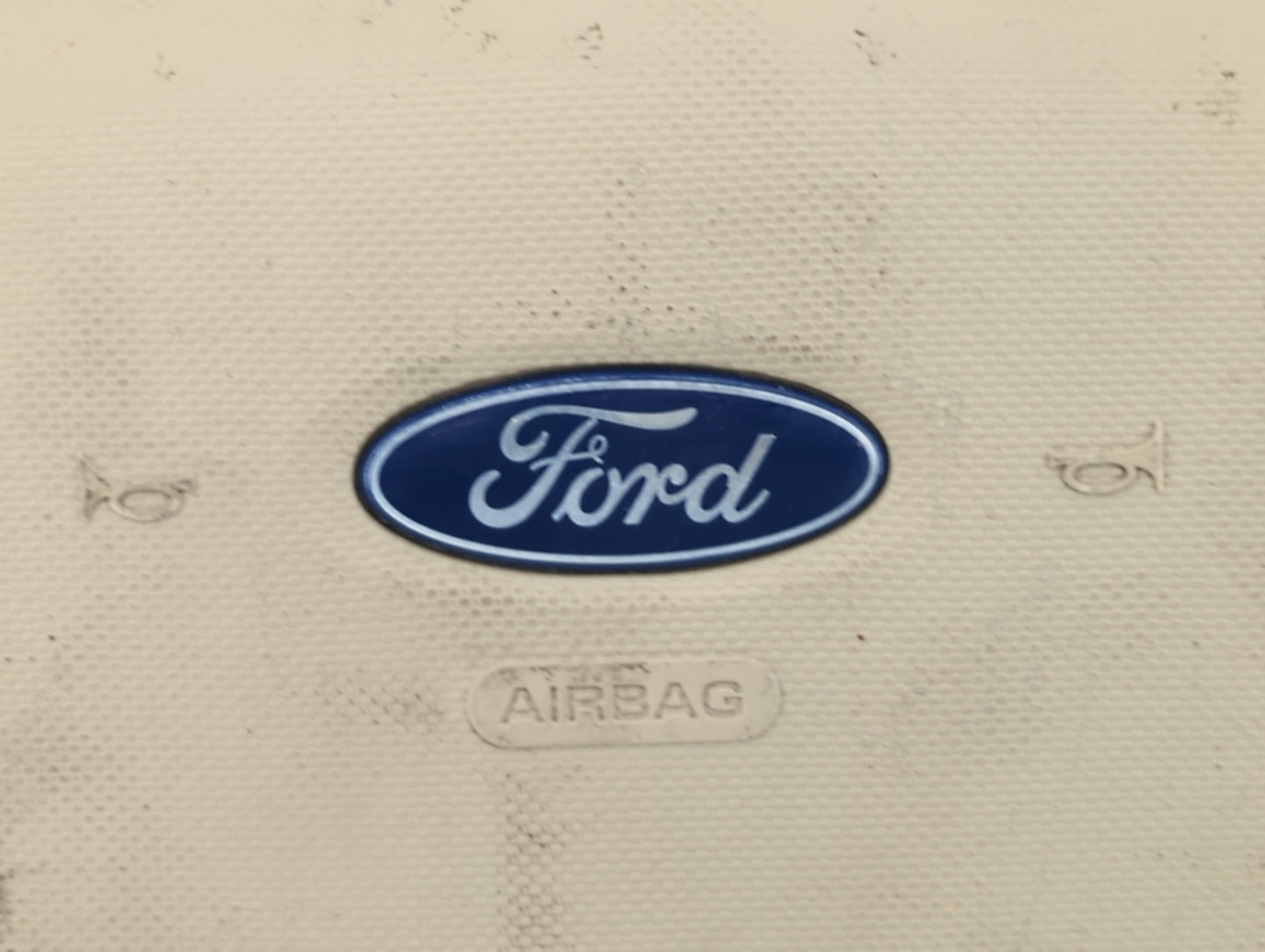 2011 Ford Expedition Air Bag Driver Left Steering Wheel Mounted P/N:8L1478043B13AC34T1 8111159Z2C458 Fits OEM Used Auto Part