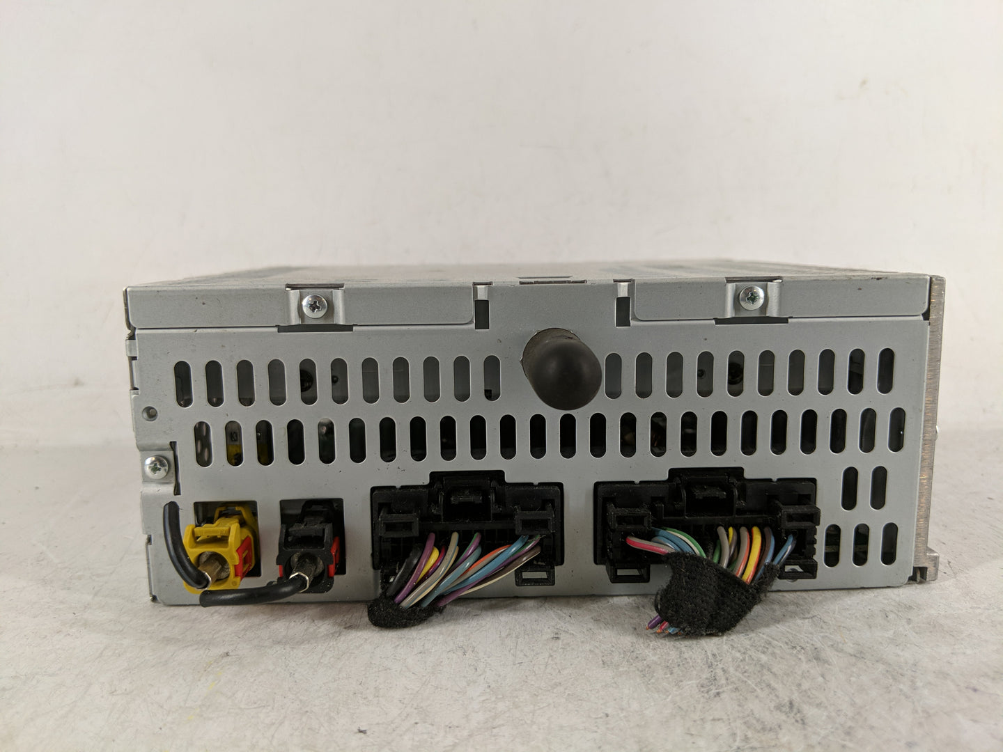 2011 Ford Explorer Radio AM FM Cd Player Receiver Replacement P/N:BB5T-19C107-BS Fits OEM Used Auto Parts - Oemusedautoparts