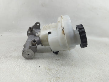 2011-2012 Ford Explorer Brake Master Cylinder