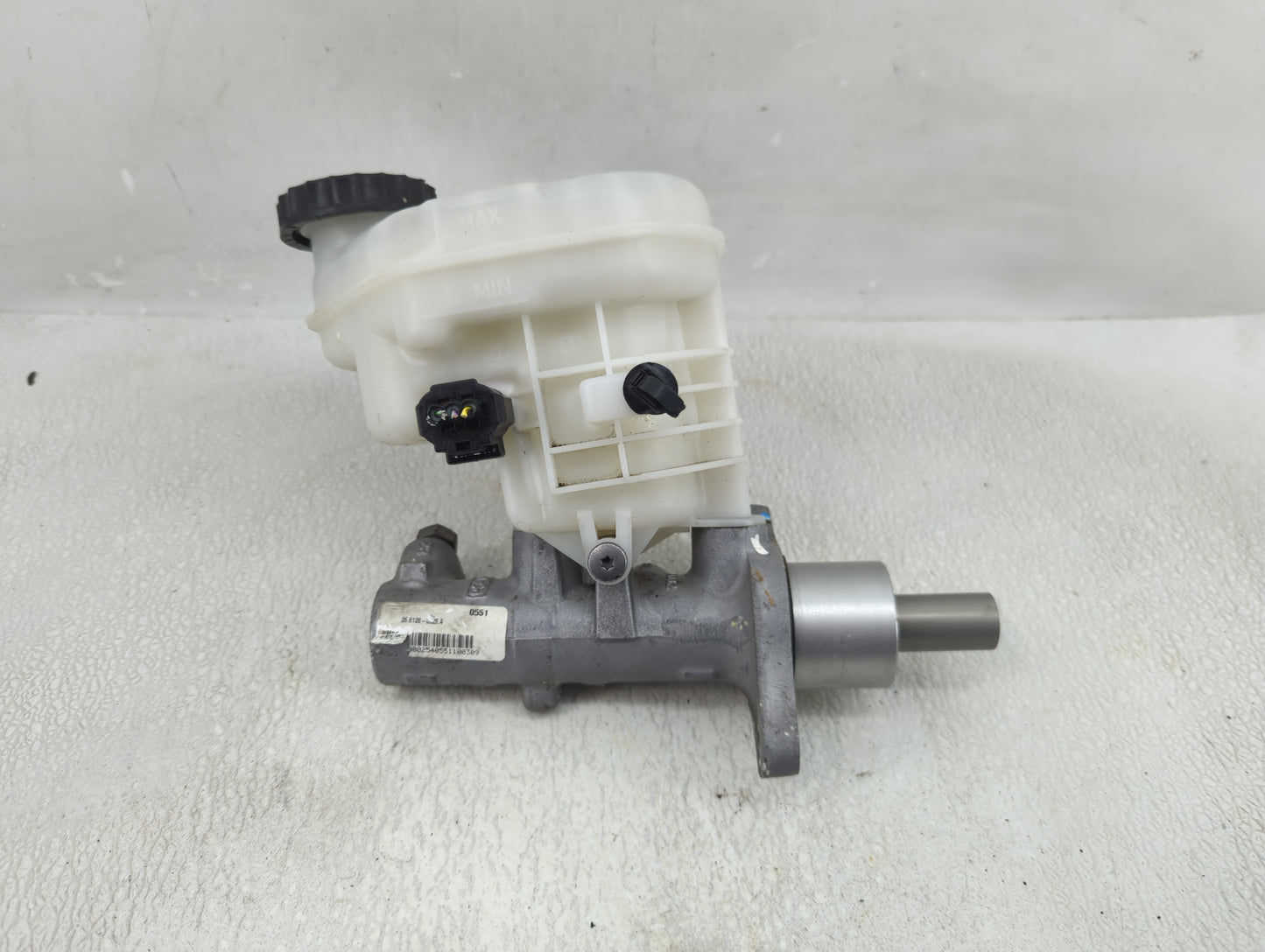 2011-2012 Ford Explorer Brake Master Cylinder - Oemusedautoparts1.com