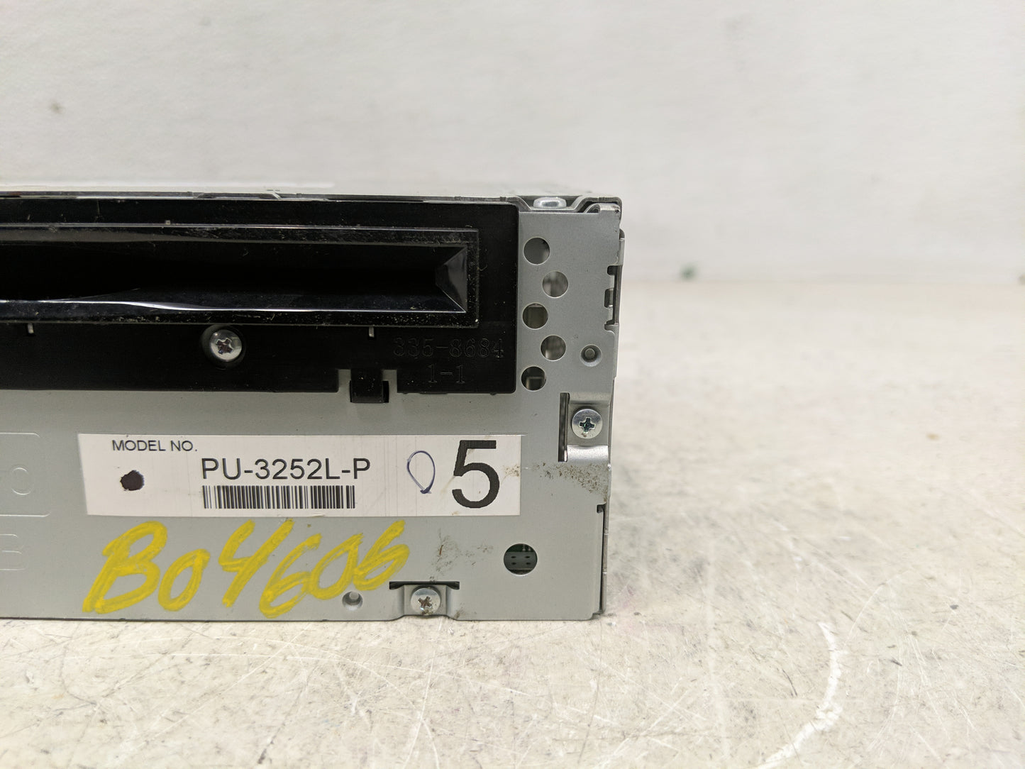 2011 Ford Explorer Radio AM FM Cd Player Receiver Replacement P/N:A12414927 Fits OEM Used Auto Parts - Oemusedautoparts1.com