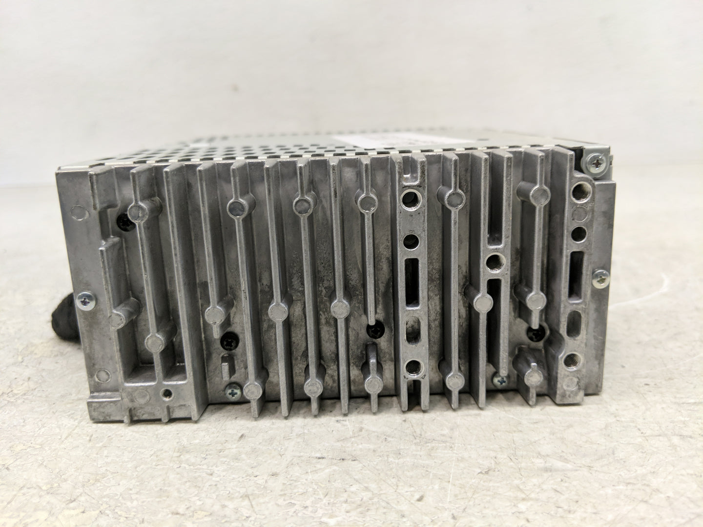 2011 Ford Explorer Radio AM FM Cd Player Receiver Replacement P/N:A12414927 Fits OEM Used Auto Parts - Oemusedautoparts1.com