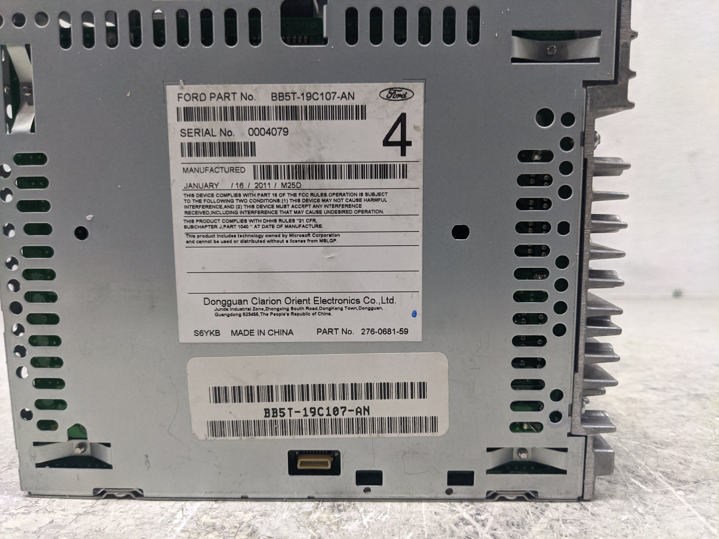 2011 Ford Explorer Radio AM FM Cd Player Receiver Replacement P/N:BB5T-19C107-AN BB5T-19C107-BS Fits OEM Used Auto Parts - O