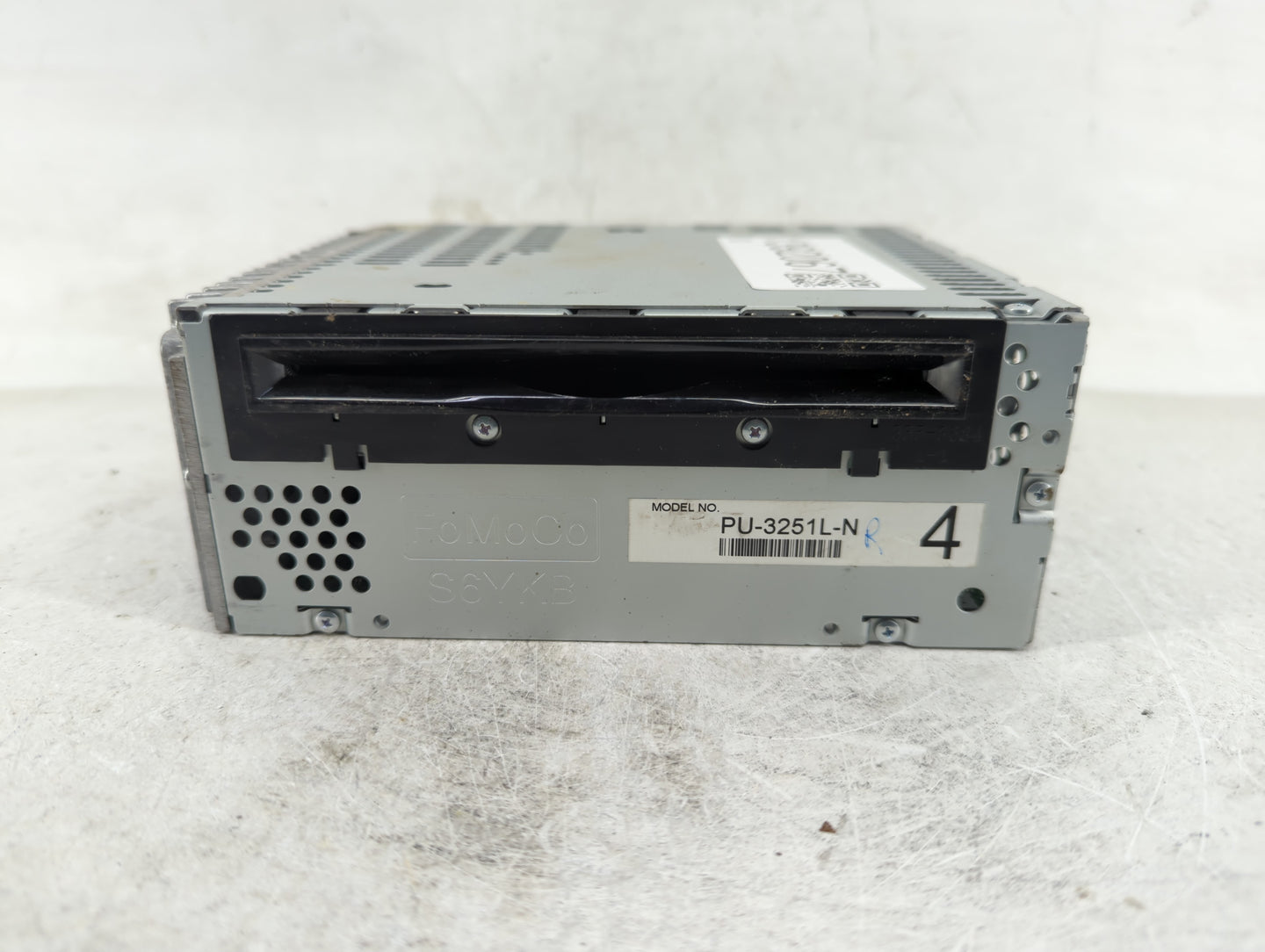 2011 Ford Explorer Radio AM FM Cd Player Receiver Replacement P/N:BB5T-19C107-AN Fits OEM Used Auto Parts - Oemusedautoparts