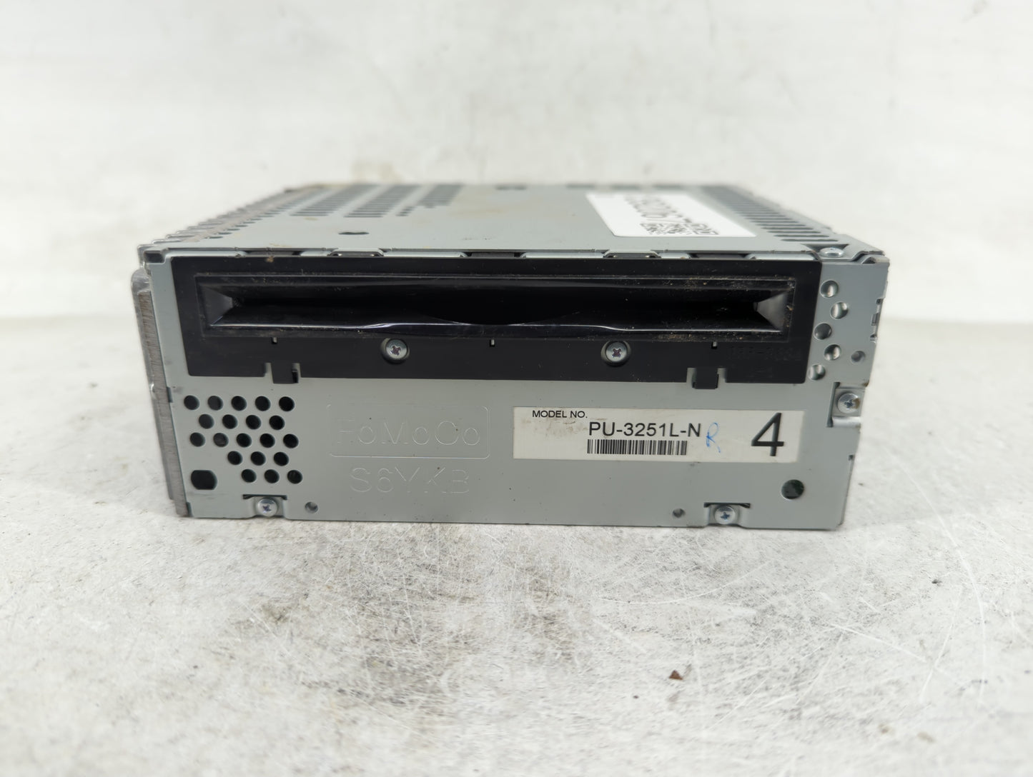 2011 Ford Explorer Radio AM FM Cd Player Receiver Replacement P/N:BB5T-19C107-AN Fits OEM Used Auto Parts - Oemusedautoparts