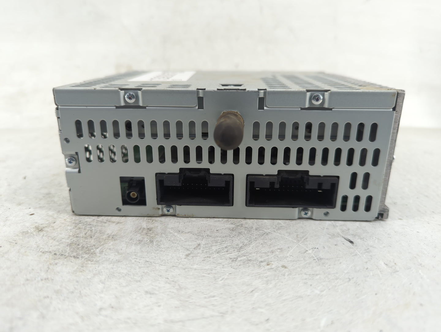 2011 Ford Explorer Radio AM FM Cd Player Receiver Replacement P/N:BB5T-19C107-AN Fits OEM Used Auto Parts - Oemusedautoparts