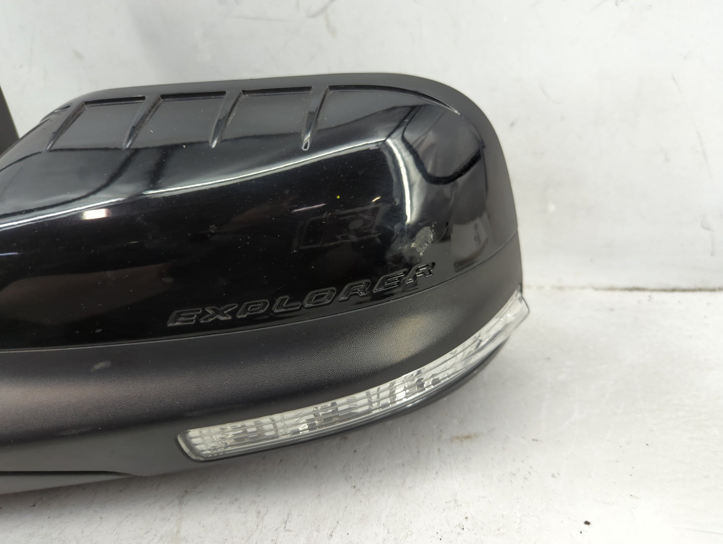 2011-2015 Ford Explorer Driver Side View Mirror - Left Door Mirror OEM Used - Oemusedautoparts1.com