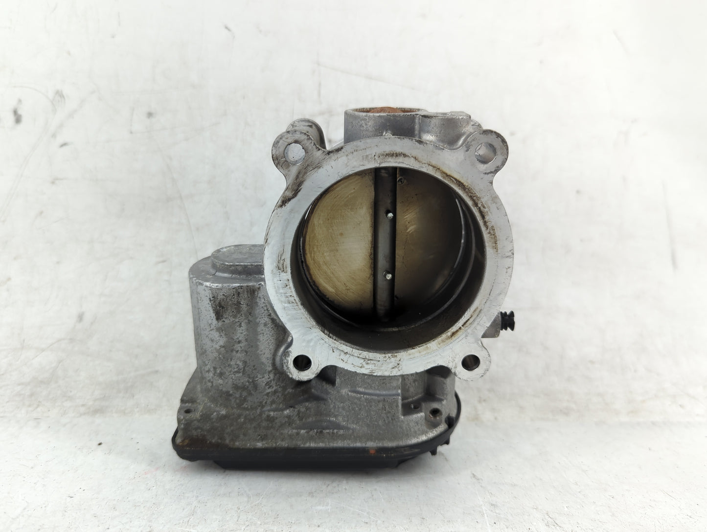2011-2019 Ford Explorer Throttle Body P/N:AT4E-9F991-EL Fits Fits 2011 2012 2013 2014 2015 2016 2017 2018 2019 OEM Used Auto