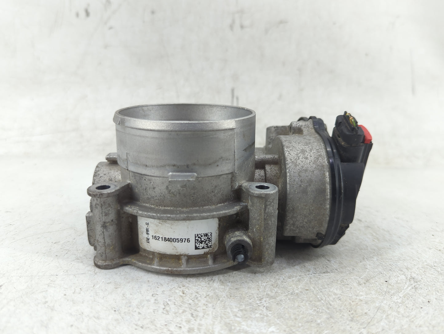 2011-2019 Ford Explorer Throttle Body P/N:AT4E-9F991-EL Fits Fits 2011 2012 2013 2014 2015 2016 2017 2018 2019 OEM Used Auto