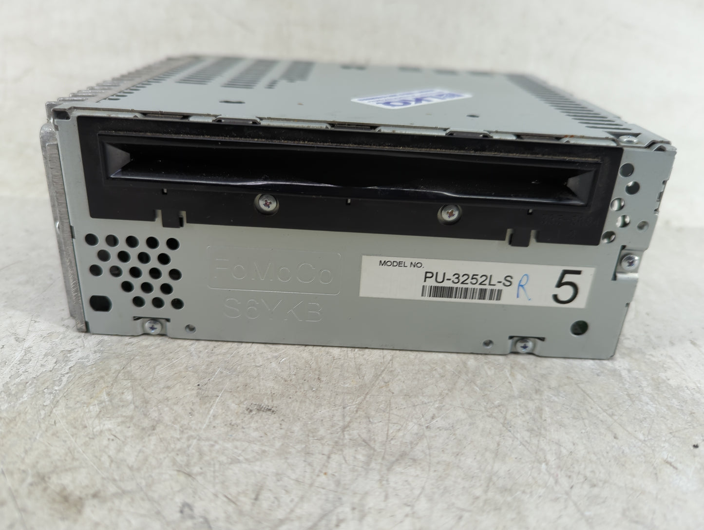 2011 Ford Explorer Radio AM FM Cd Player Receiver Replacement P/N:BB5T-19C107-BS Fits OEM Used Auto Parts - Oemusedautoparts