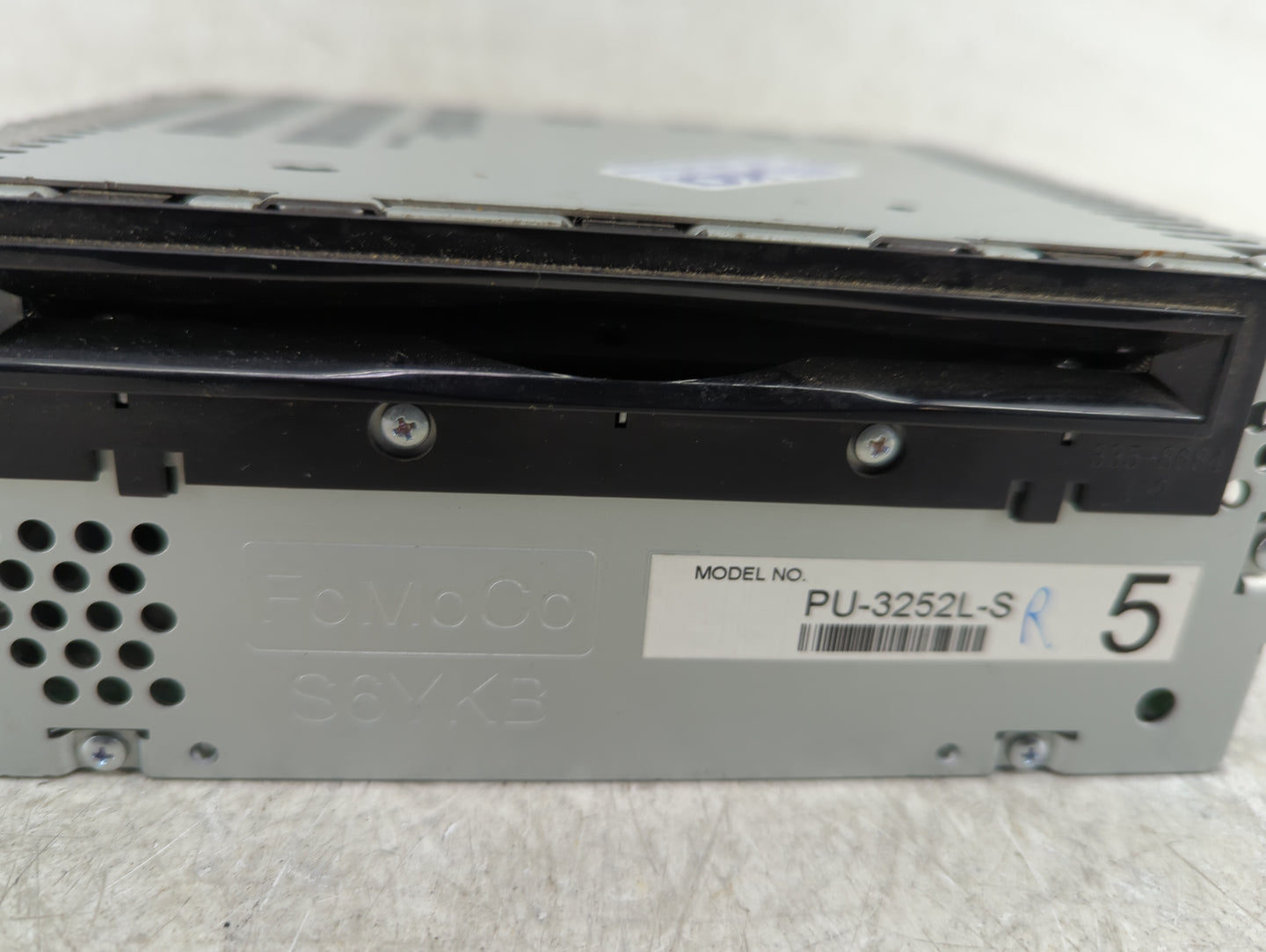 2011 Ford Explorer Radio AM FM Cd Player Receiver Replacement P/N:BB5T-19C107-BS Fits OEM Used Auto Parts - Oemusedautoparts