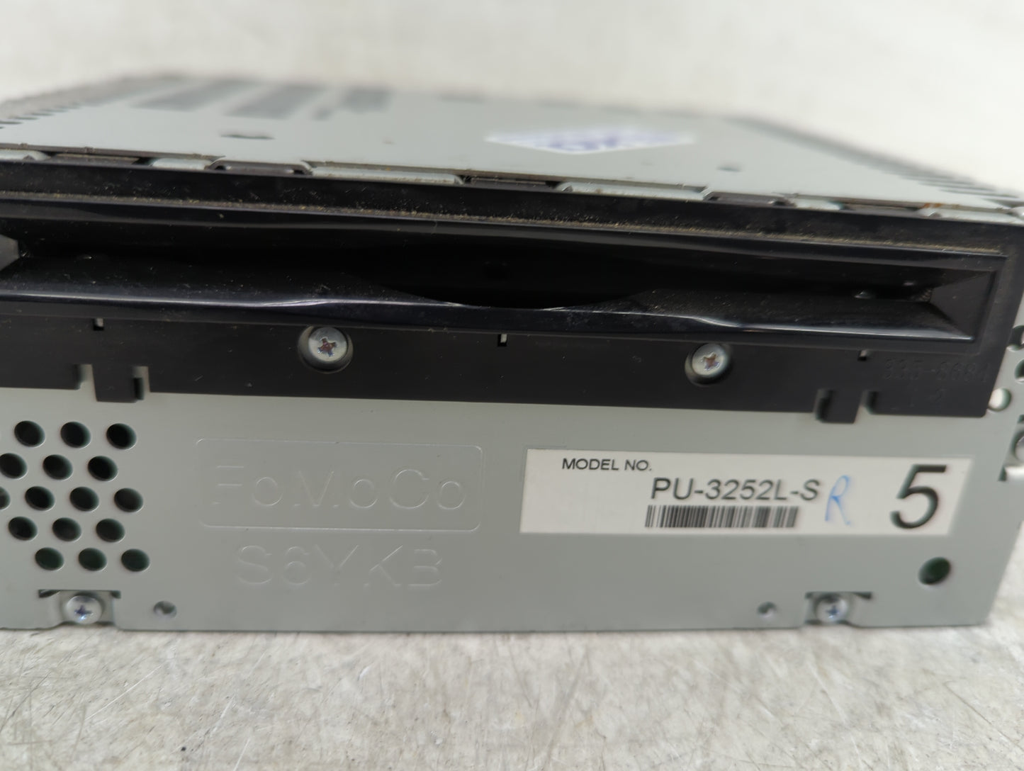 2011 Ford Explorer Radio AM FM Cd Player Receiver Replacement P/N:BB5T-19C107-BS Fits OEM Used Auto Parts - Oemusedautoparts