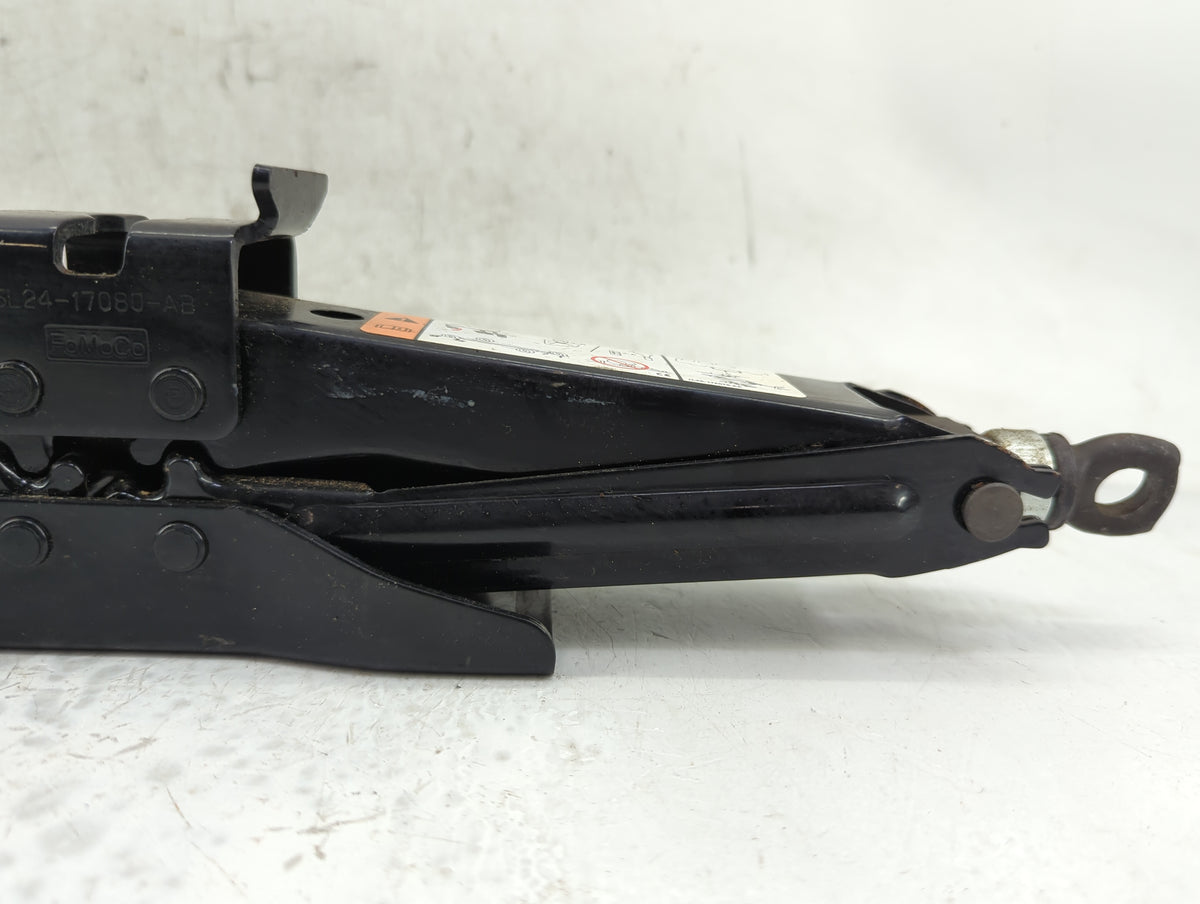 2011 Ford Explorer Spare Scissor Car Jack 1415283 - Oemusedautoparts1.com