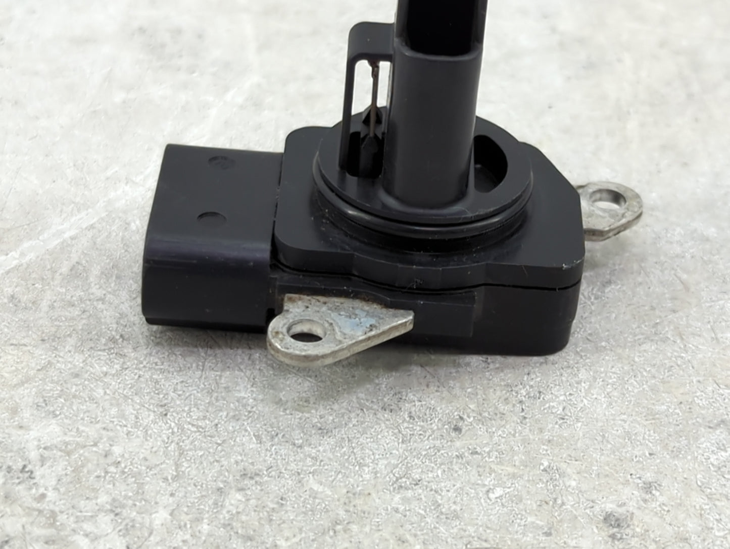 Ford Explorer Mass Air Flow Meter Maf - Oemusedautoparts1.com